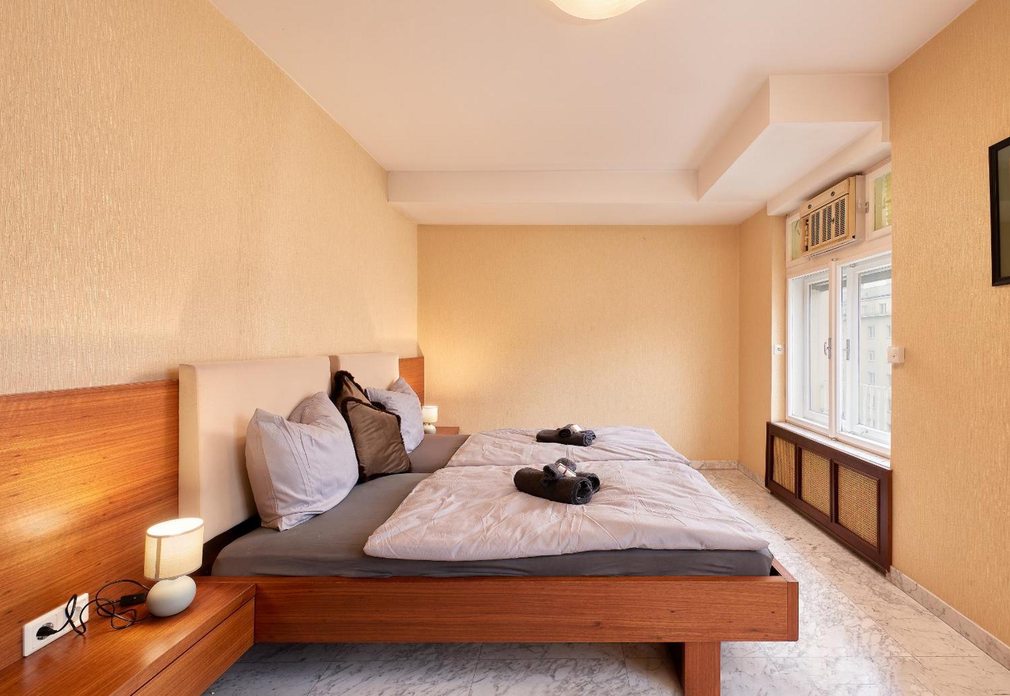Prestige Luxury Haven W Free Parking And Sauna Apartamento *