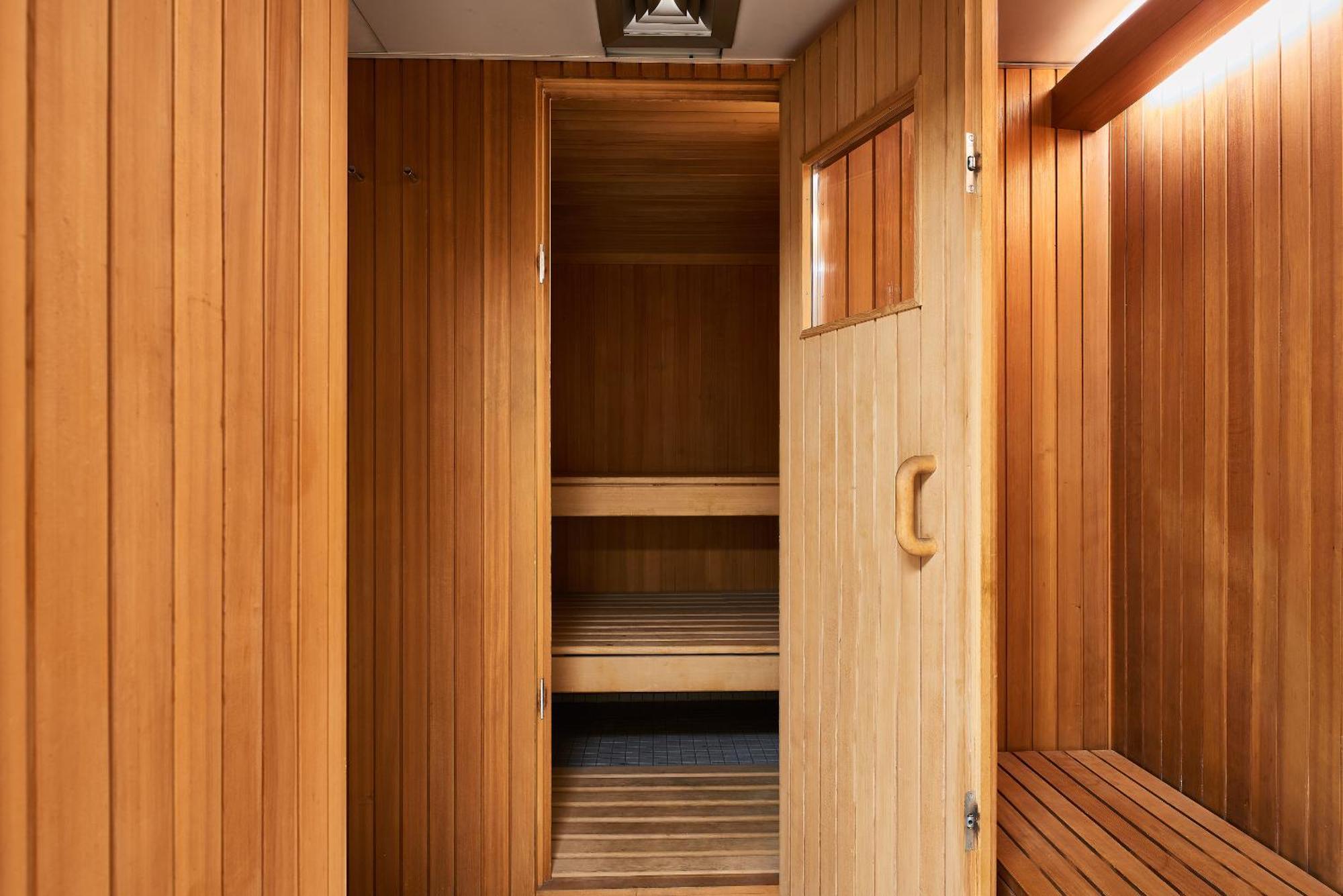 Apartment Prestige Luxury Haven W Free Parking And Sauna *