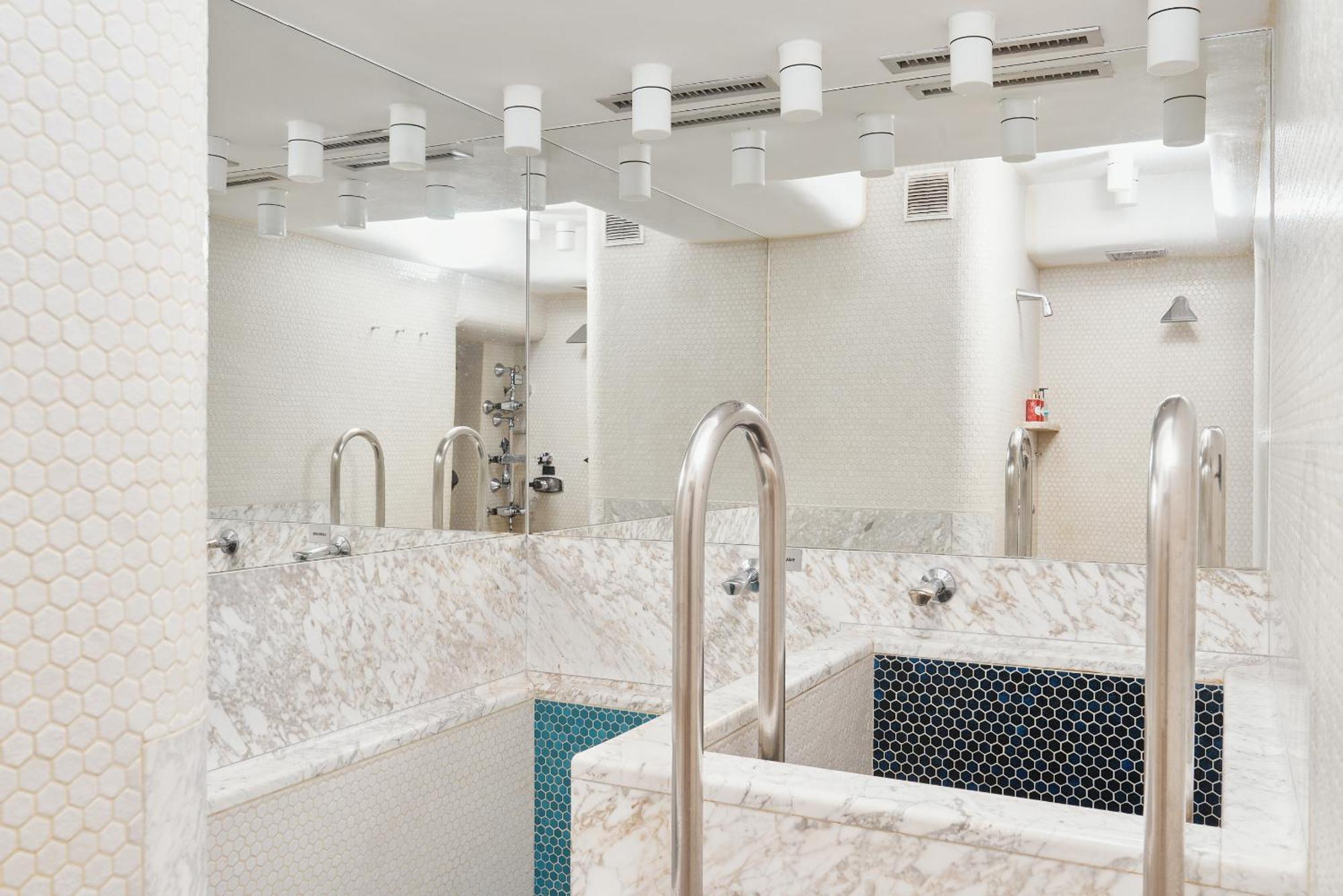 Prestige Luxury Haven W Free Parking And Sauna *