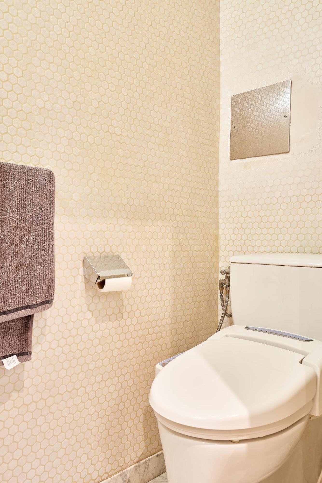 Prestige Luxury Haven W Free Parking And Sauna Apartment *