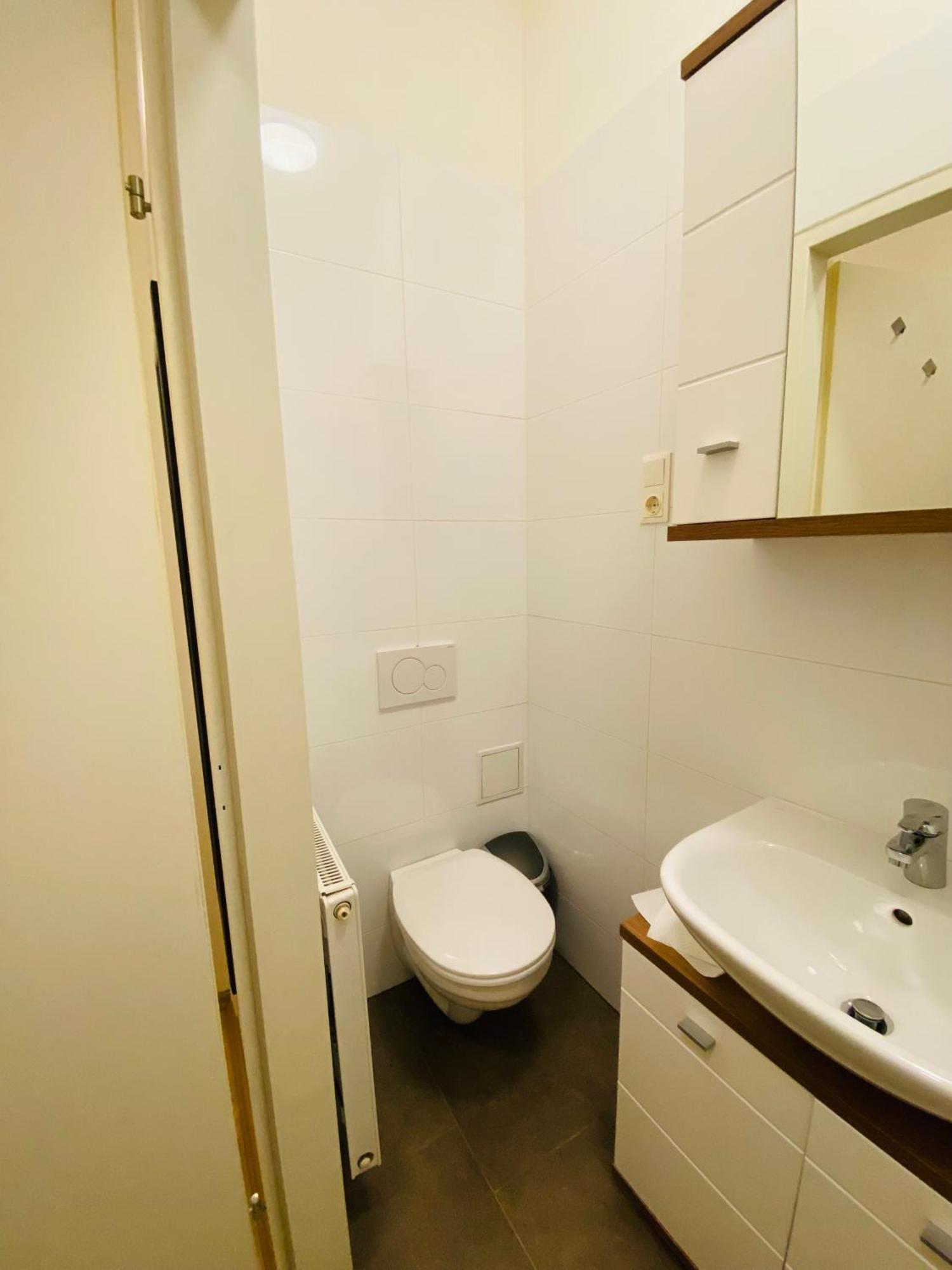 Niceapartmenthollerg.11