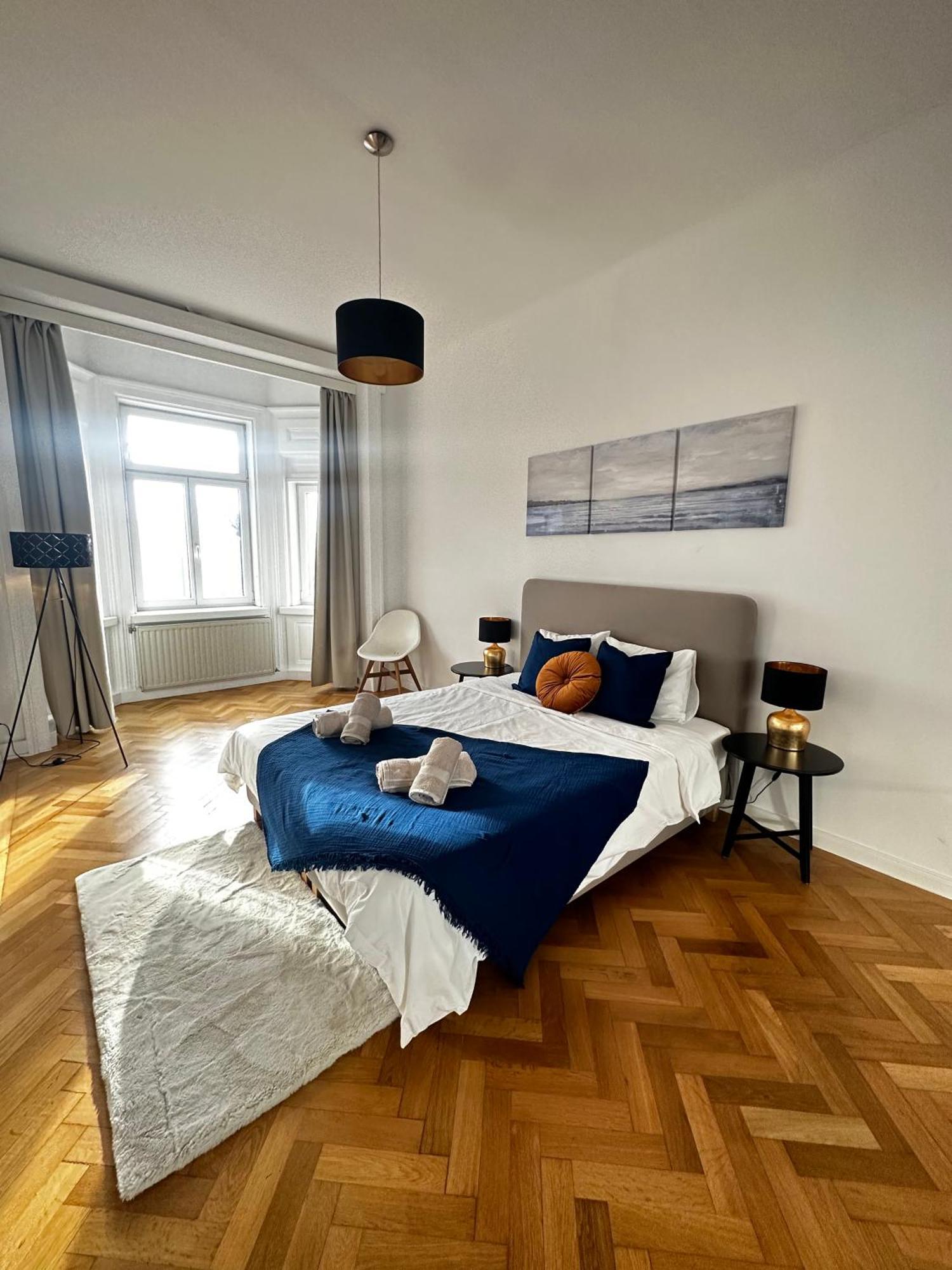 Apartment Luxury 3 Bedroom Near Schoenbrunn Palace *