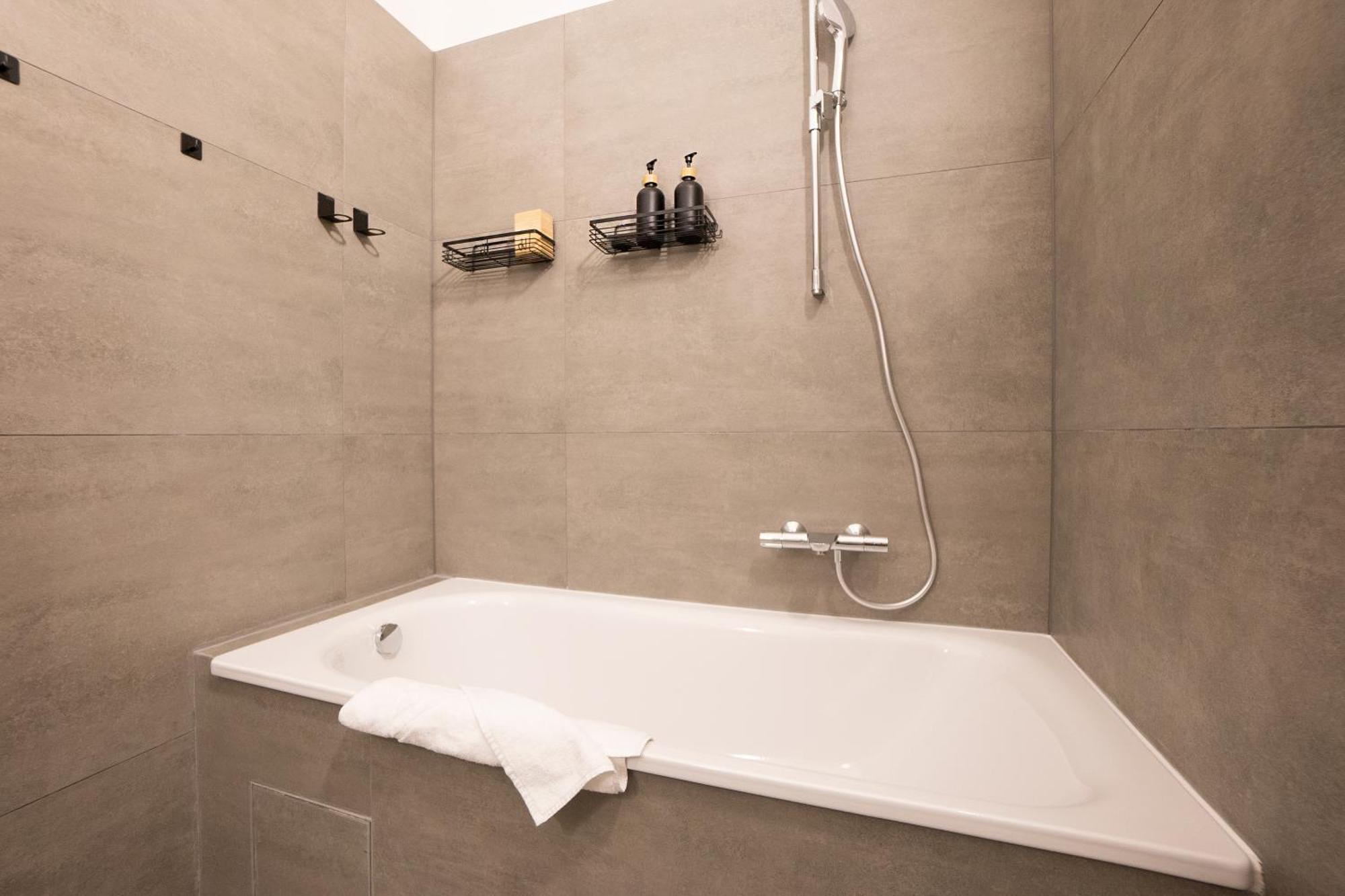 Chic 94m2 With A King-size Bed Apartment Vienna