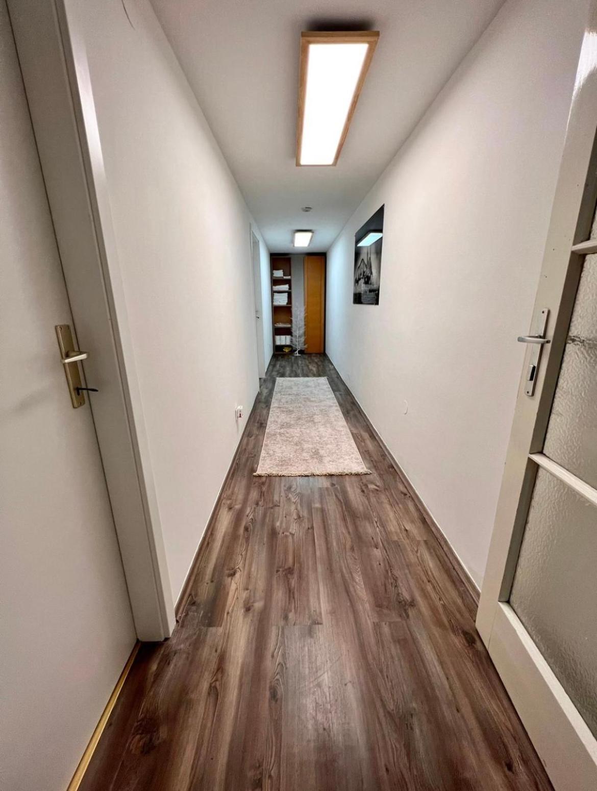 Apartment Roomino *