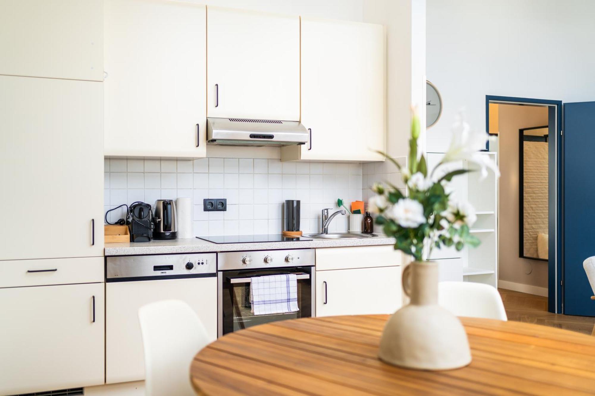 Myflat - Bright Near Station