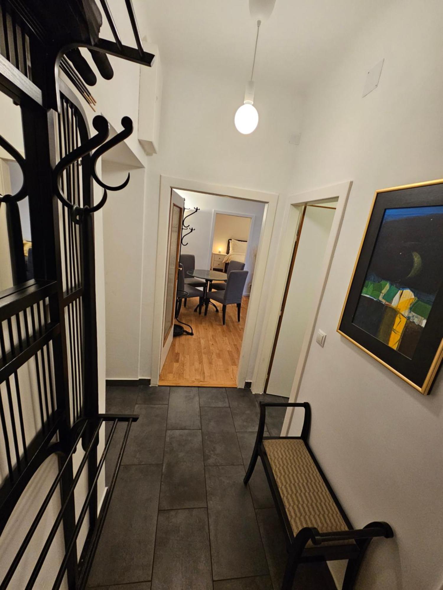 Apartment Yuki's Place - Design - Trade Fair - Wu Campus - Downtown - Subway *