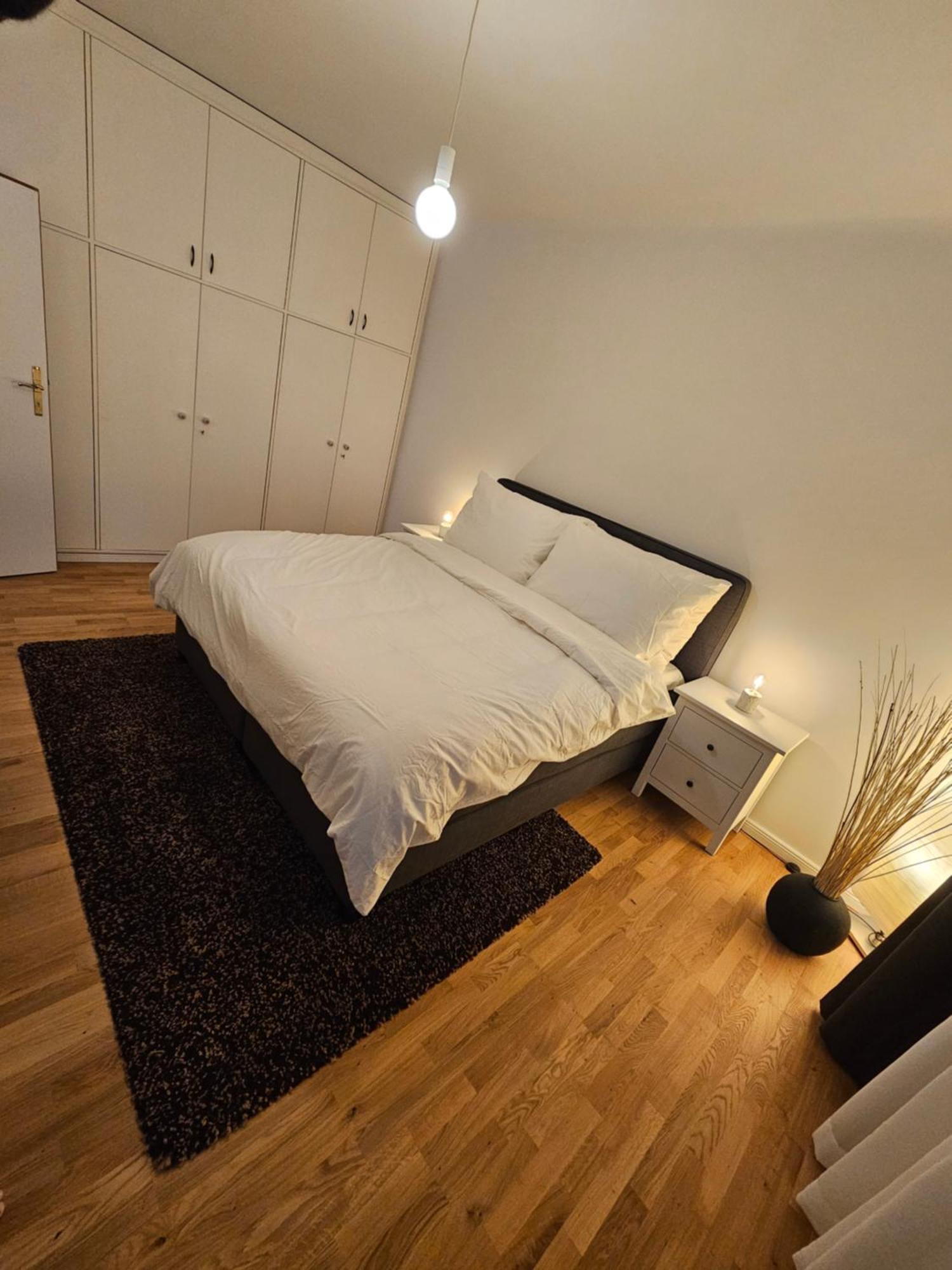 Yuki's Place - Design - Trade Fair - Wu Campus - Downtown - Subway Apartment *