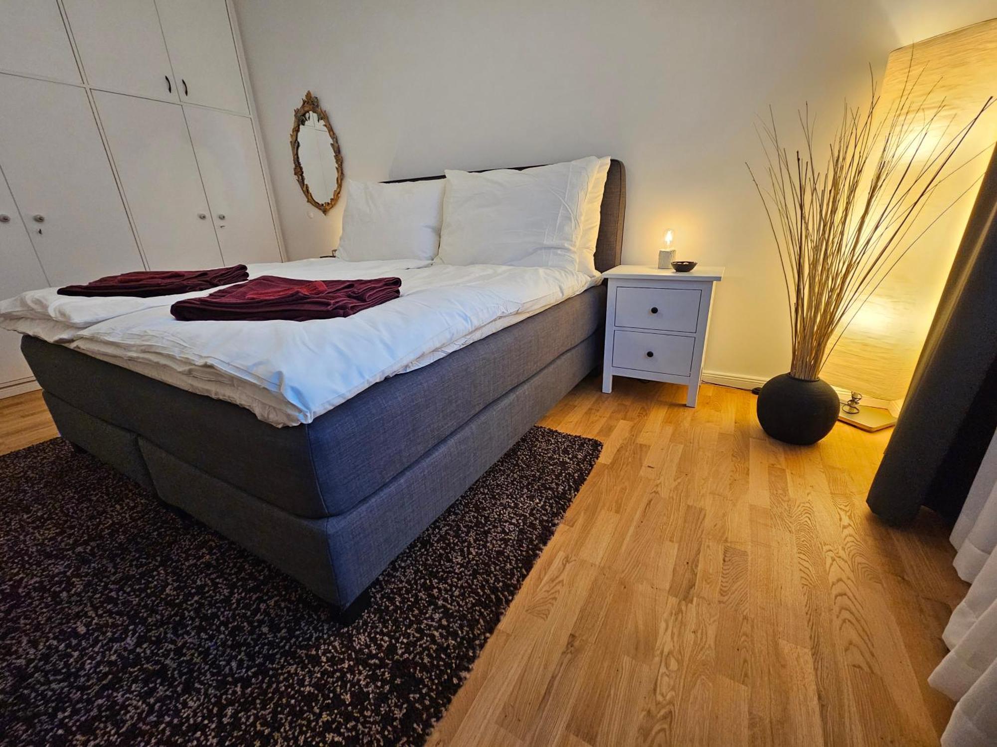 Yuki's Place - Design - Trade Fair - Wu Campus - Downtown - Subway Apartment *