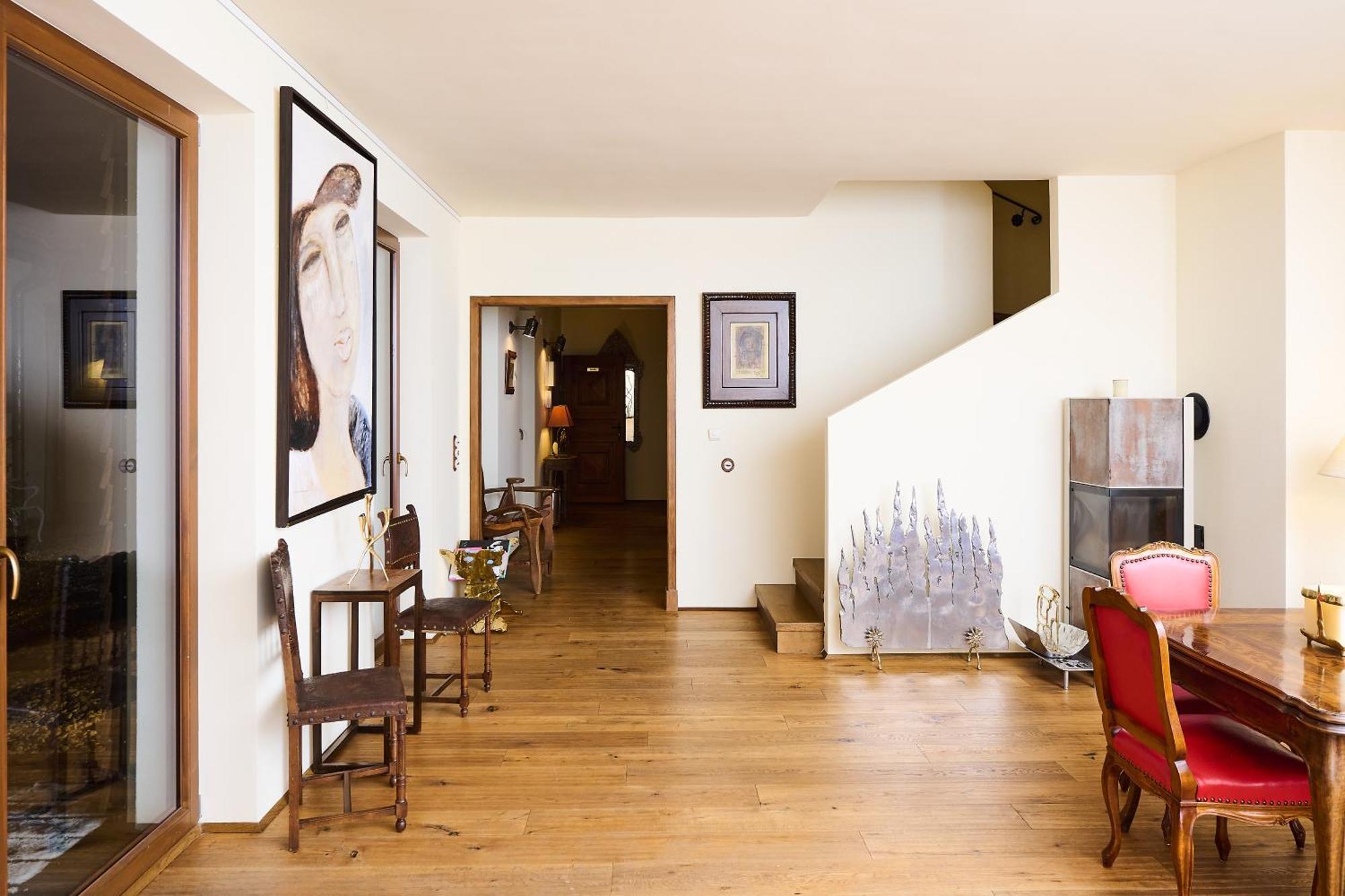 Art Sievering Apartment *