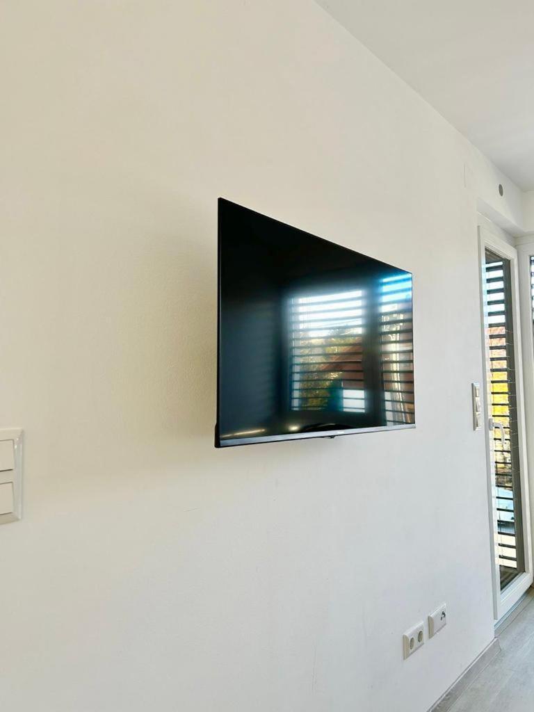 New - Free Parking - Balcony * Vienna