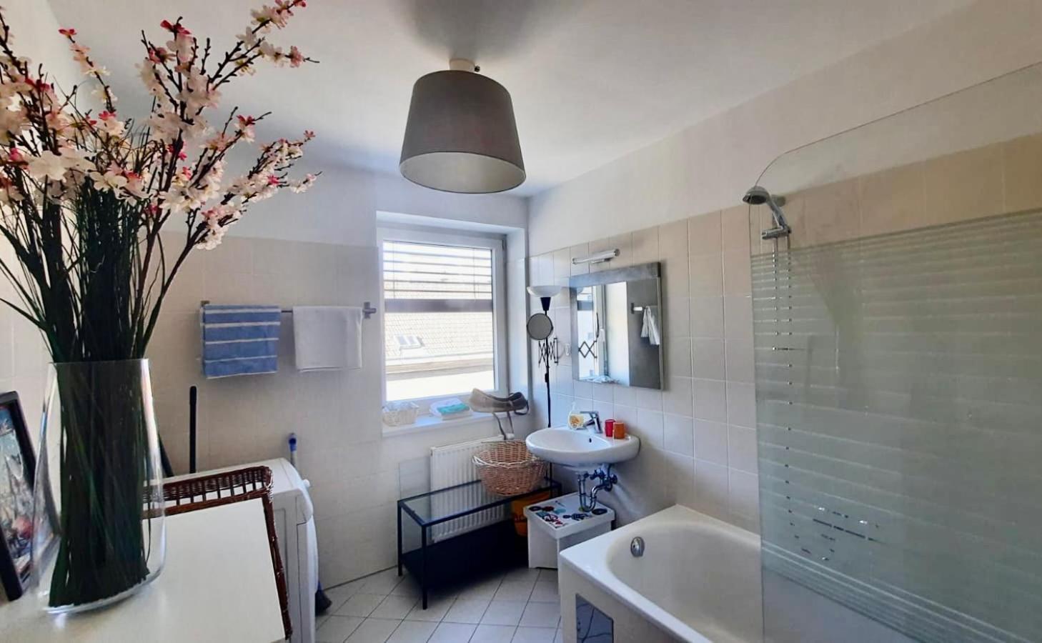 Charming Flat On Top Floor With Great View