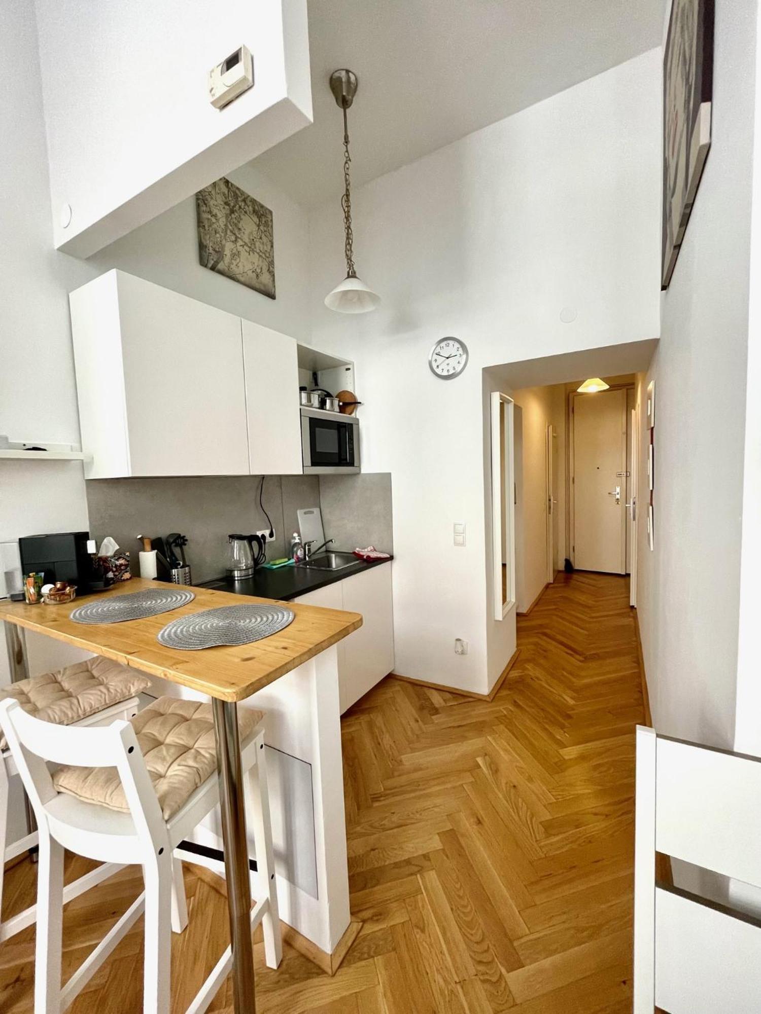 Centra And Simple To Reach Vienna