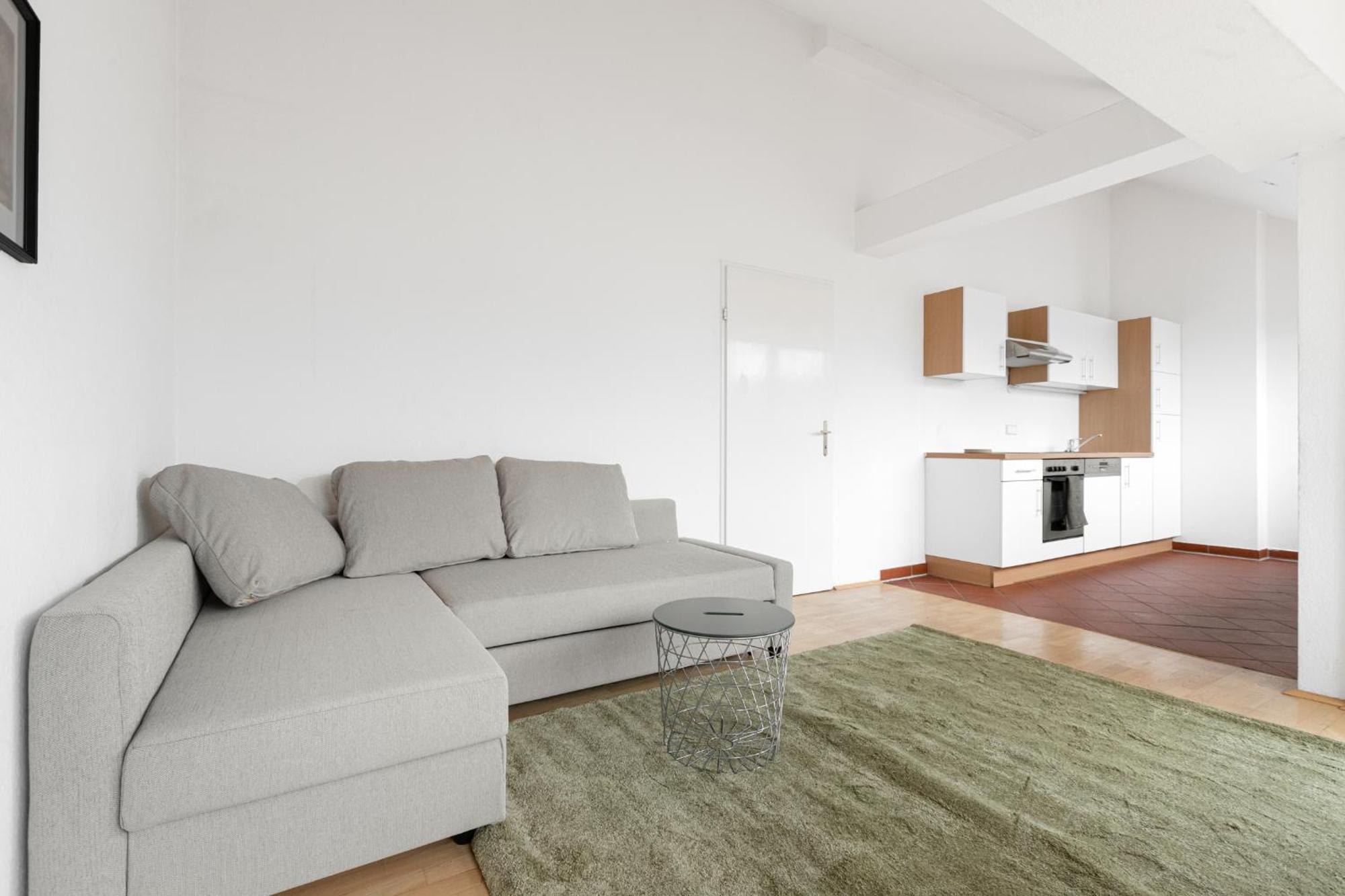 Stylisch In Vienna's 18th District Wien