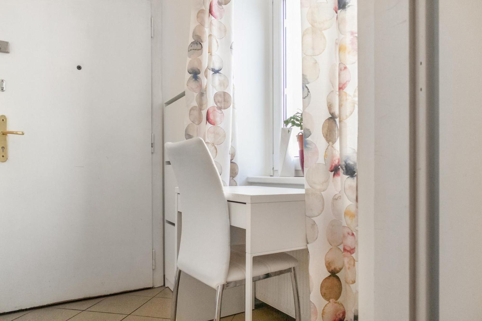 Dreamscape 1br Haven For Explorers Apartment