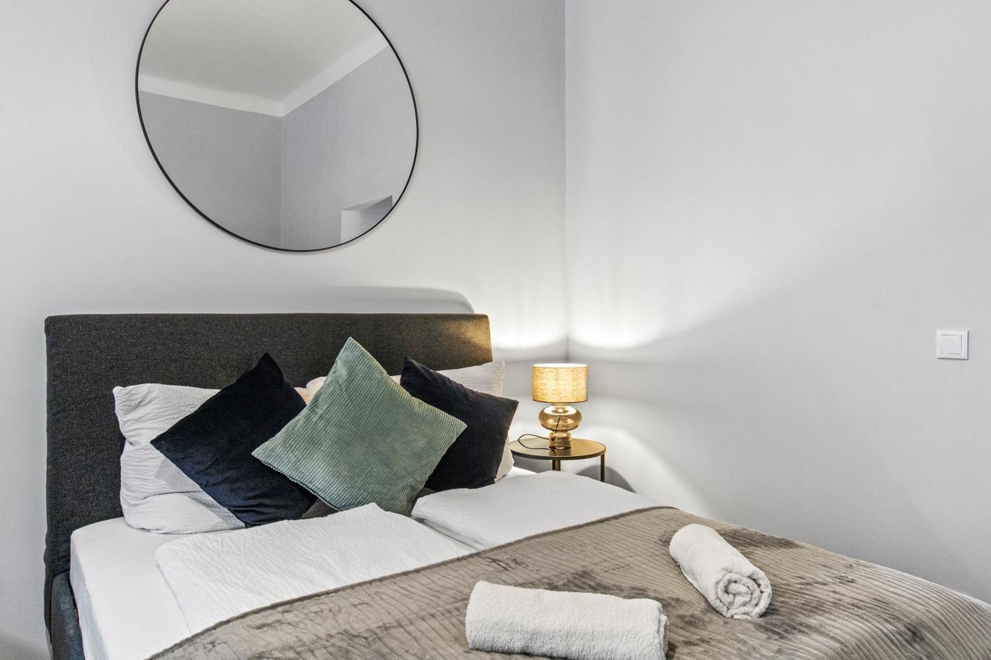 Balcony Apartment, 4 Min To U3 Zipperer Strasse * Viena