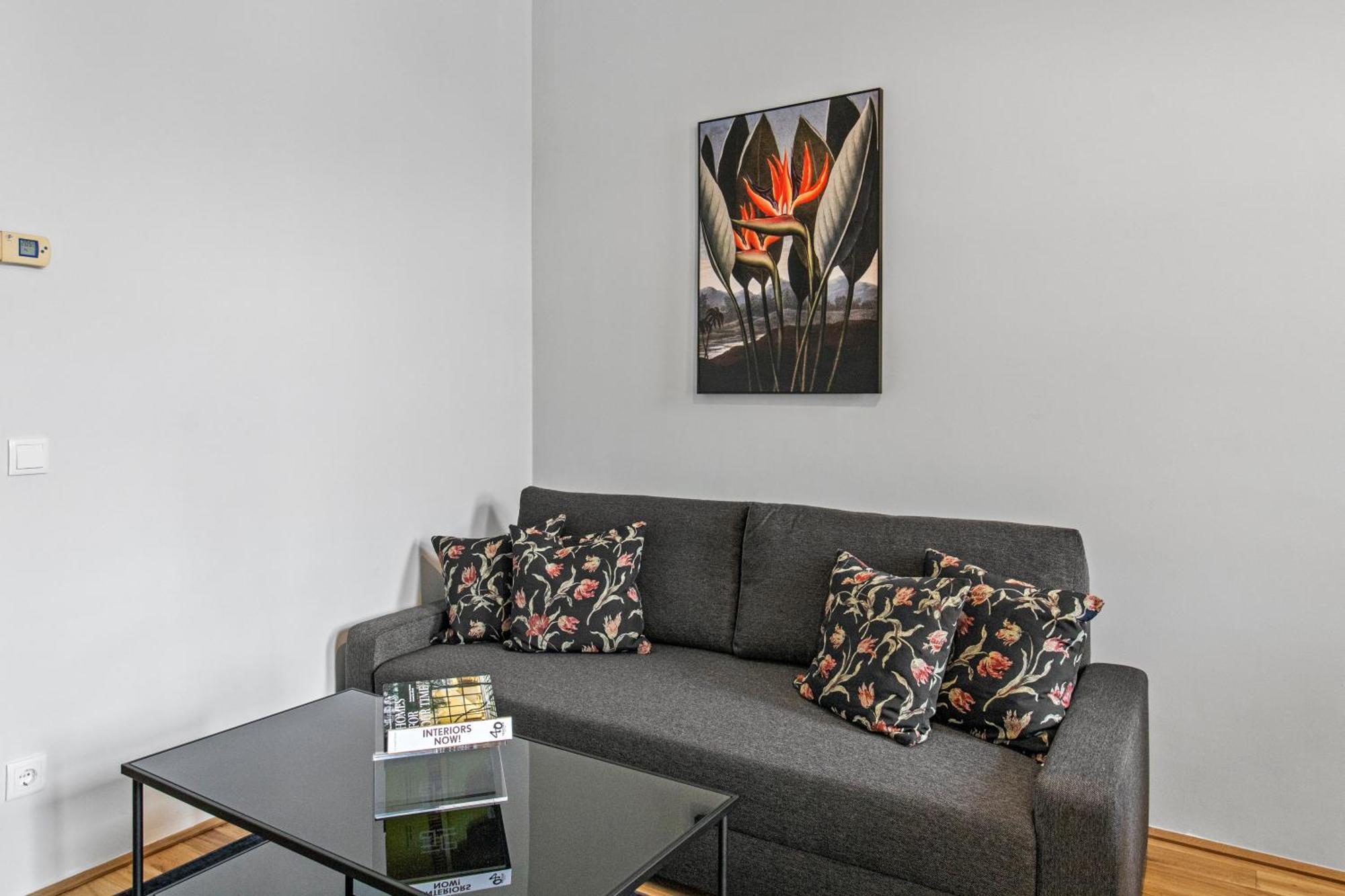 Apartamento Balcony Apartment, 4 Min To U3 Zipperer Strasse