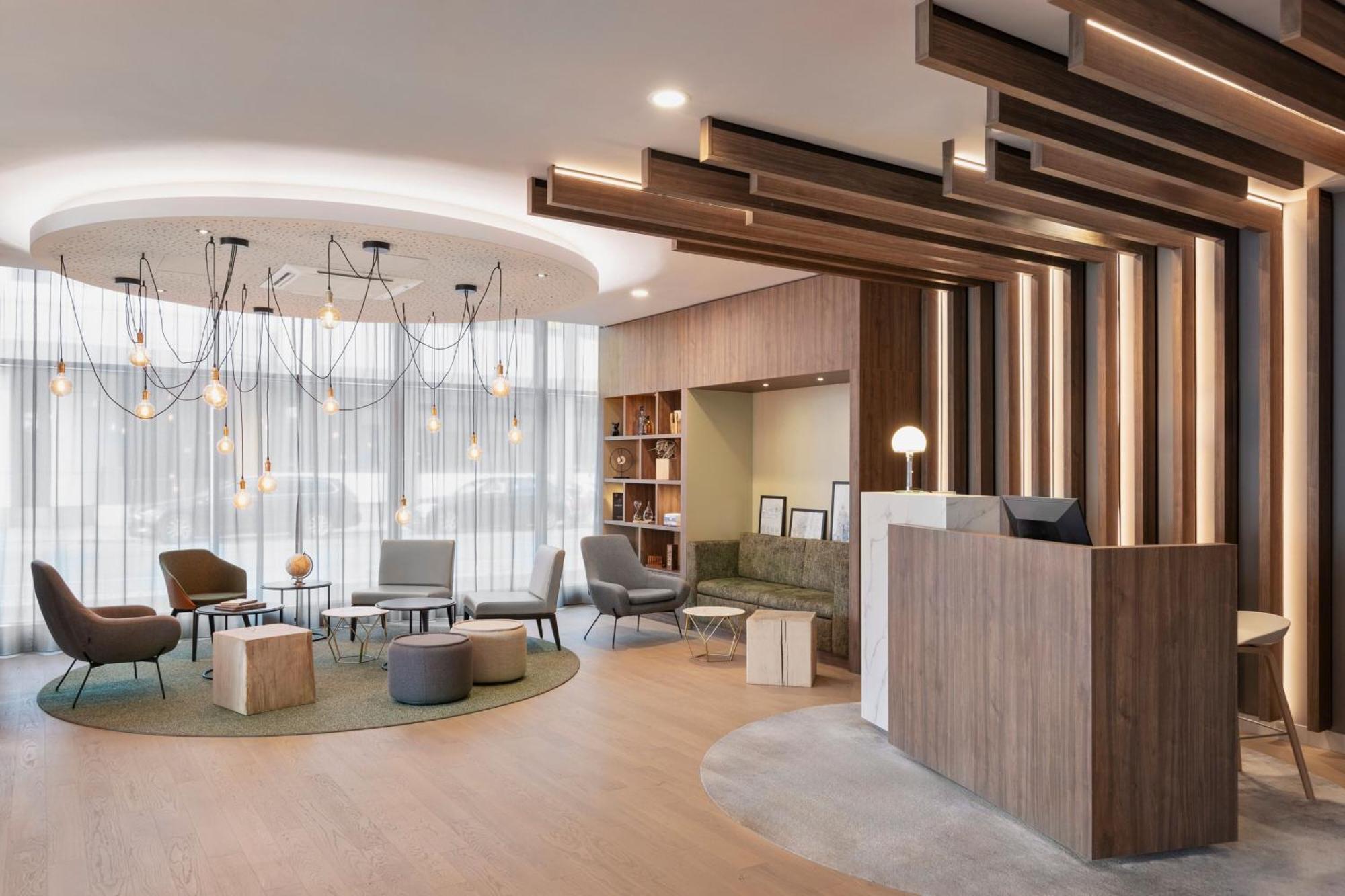 Aparthotel By Marriott East