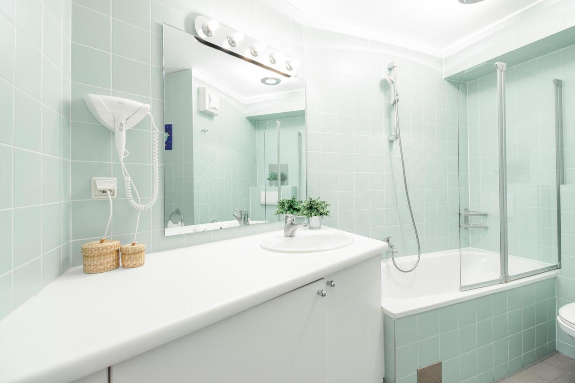 Karmeliter Flat | Contactless Check-in Apartamento *