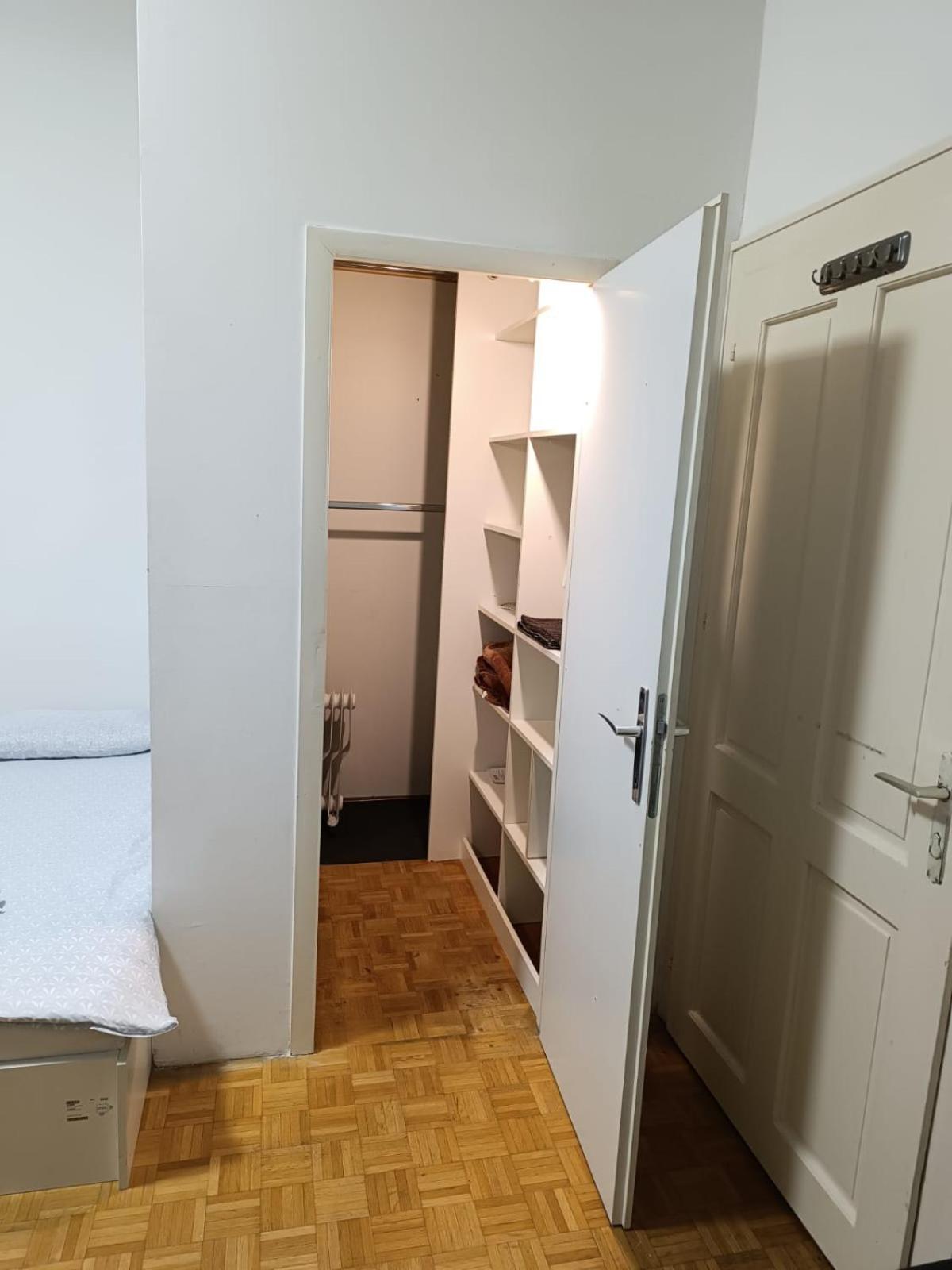 In Der Naehe Wiener Stadthalle Und Zentrum 9 Apartamento