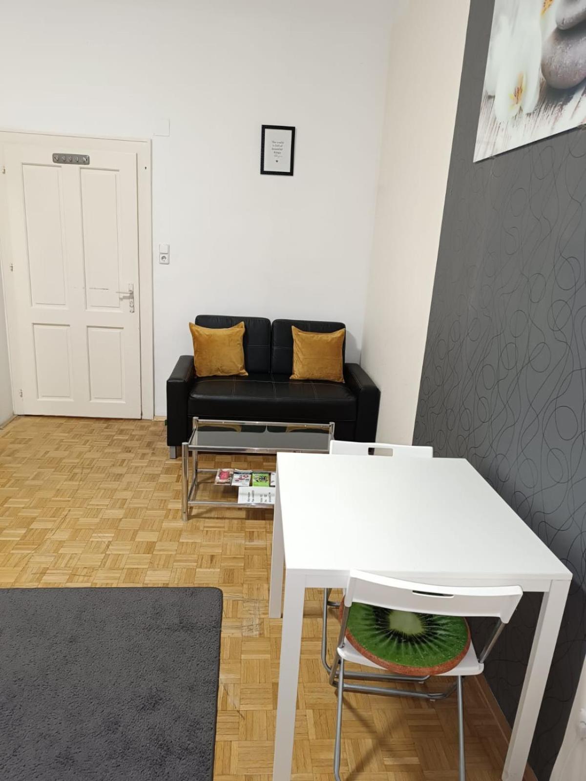 In Der Naehe Wiener Stadthalle Und Zentrum 9 Apartamento *