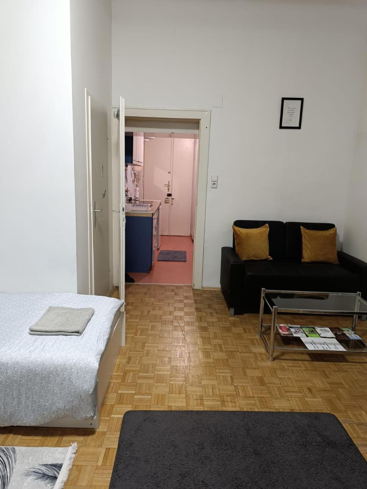 In Der Naehe Wiener Stadthalle Und Zentrum 9 Apartamento Viena