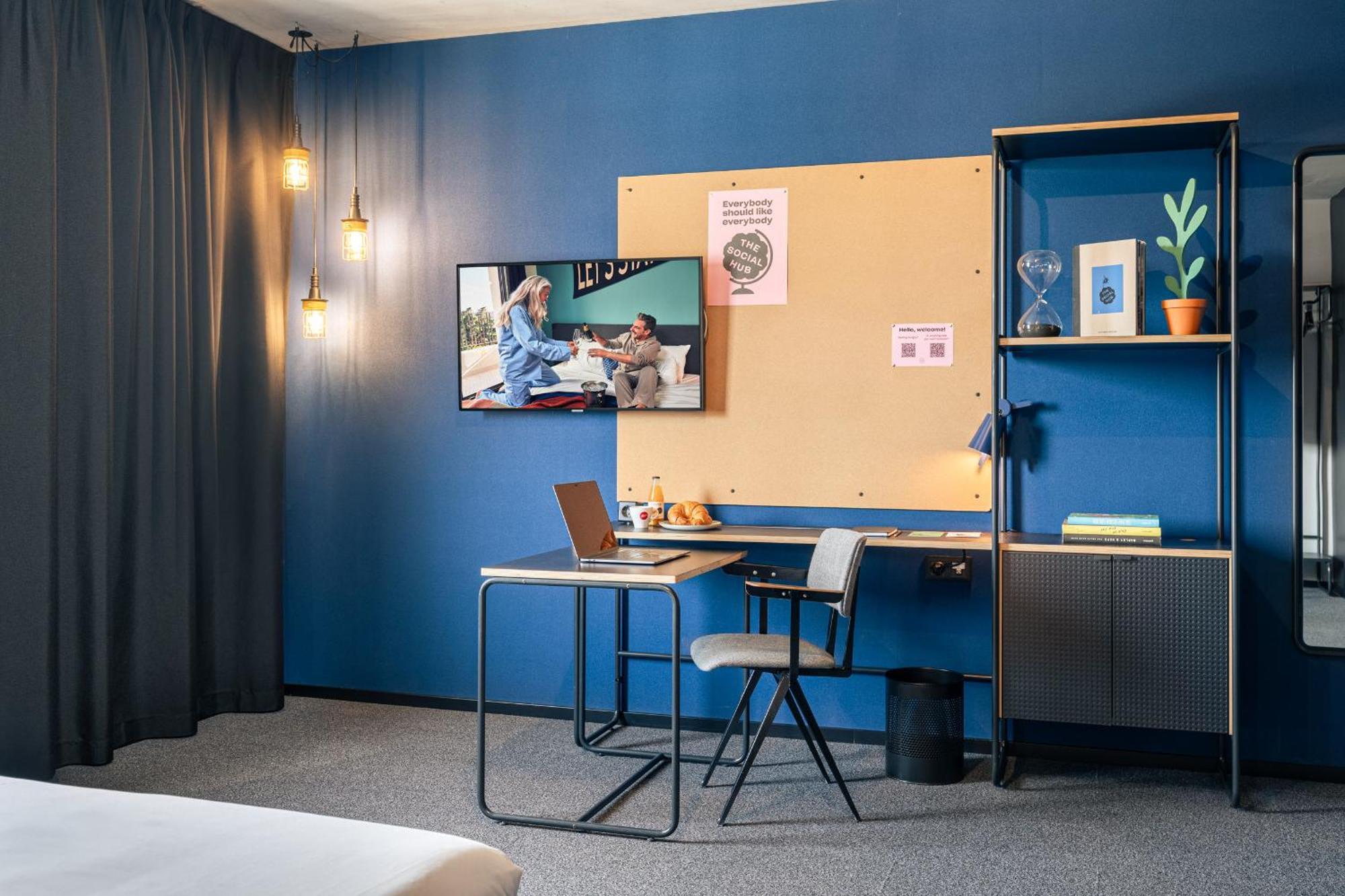 The Social Hub 4*
