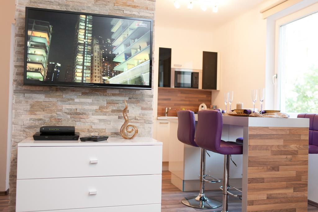 Traditional Tav - Design Apartment