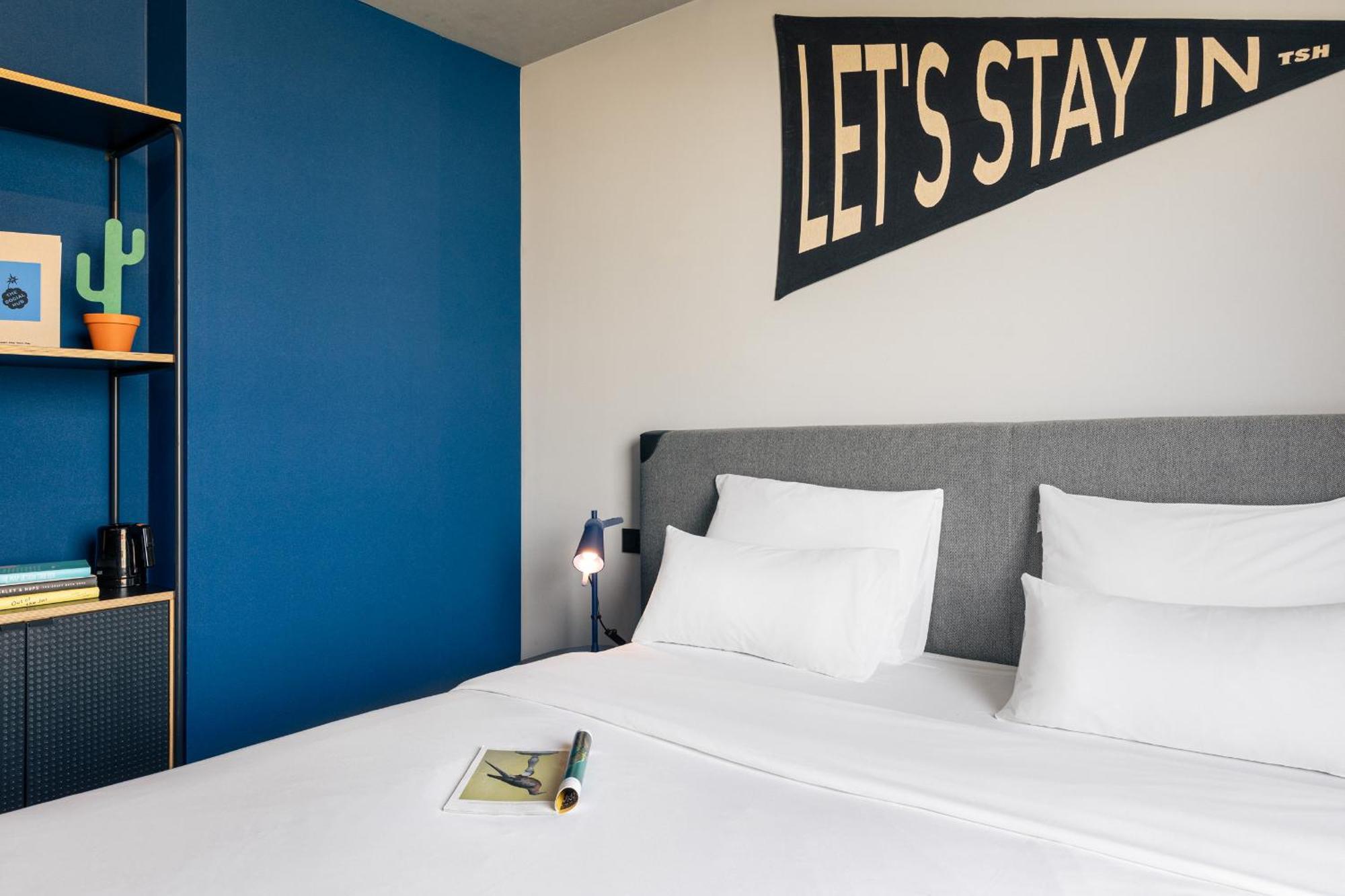 The Social Hub 4*