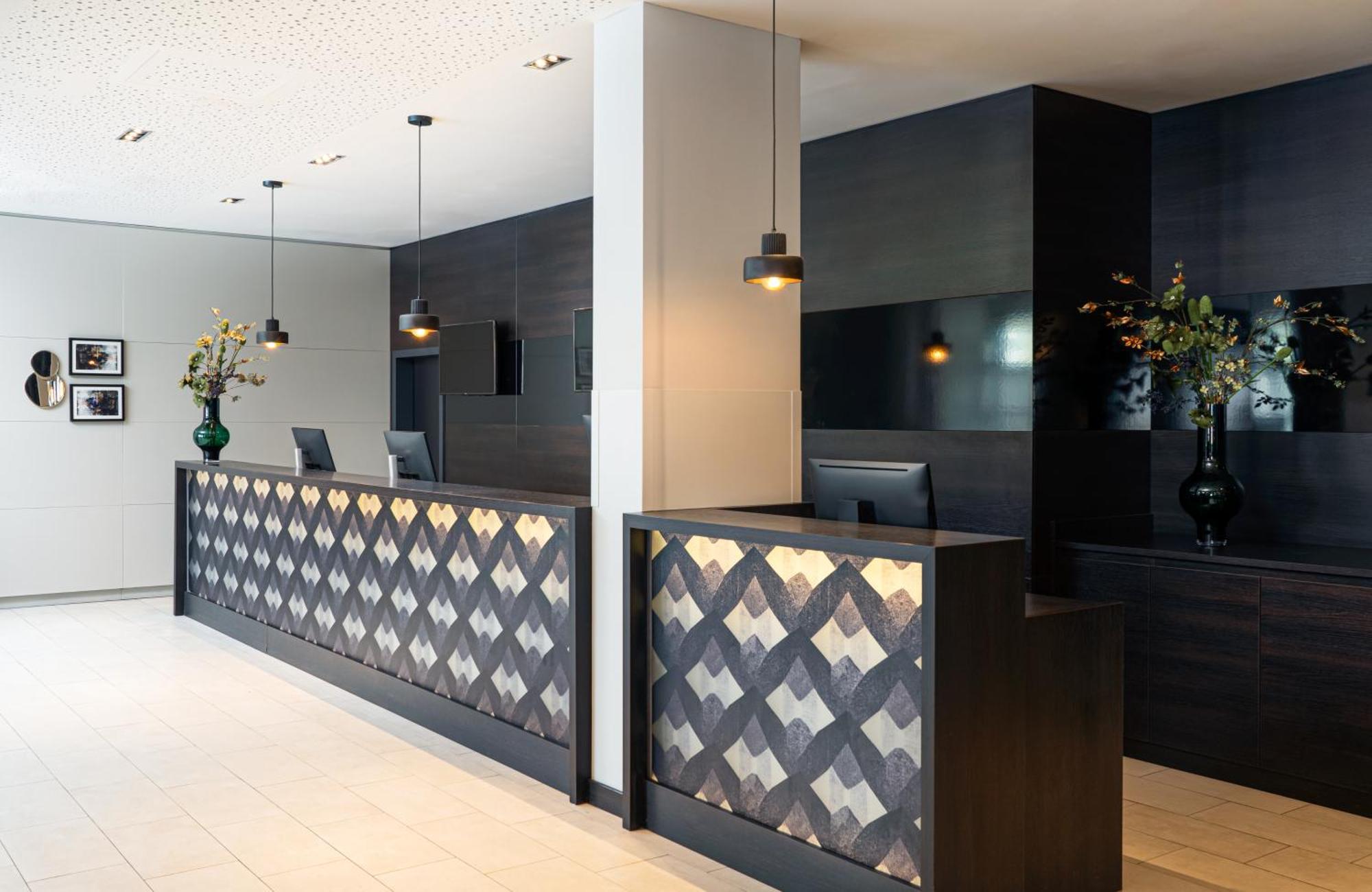 Hotel Leonardo Hauptbahnhof 4*