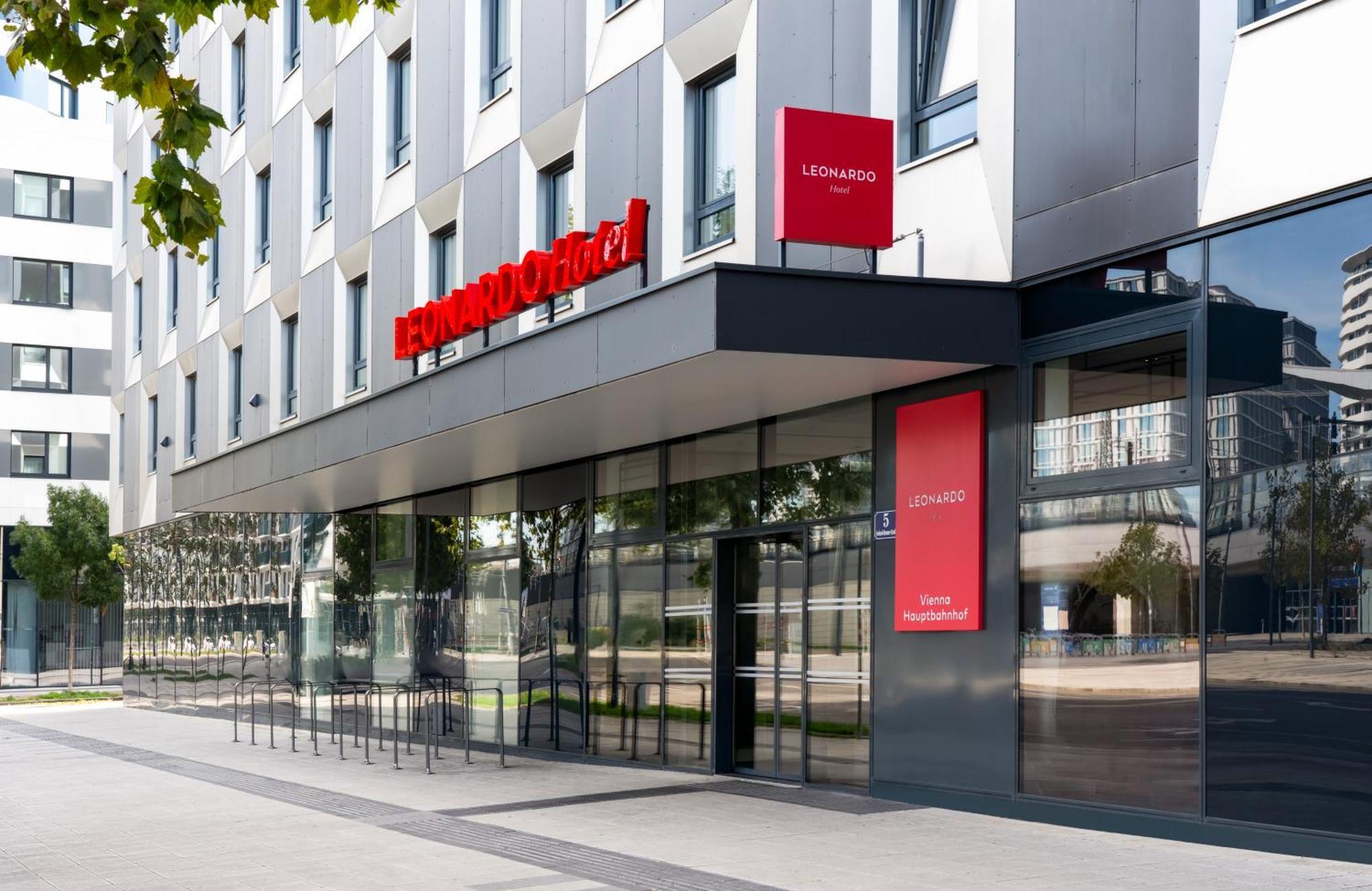 Leonardo Hauptbahnhof 4* Vienna