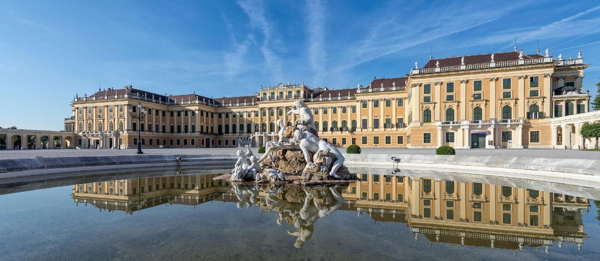 Schoenbrunn - Contactless 24h Check-in *