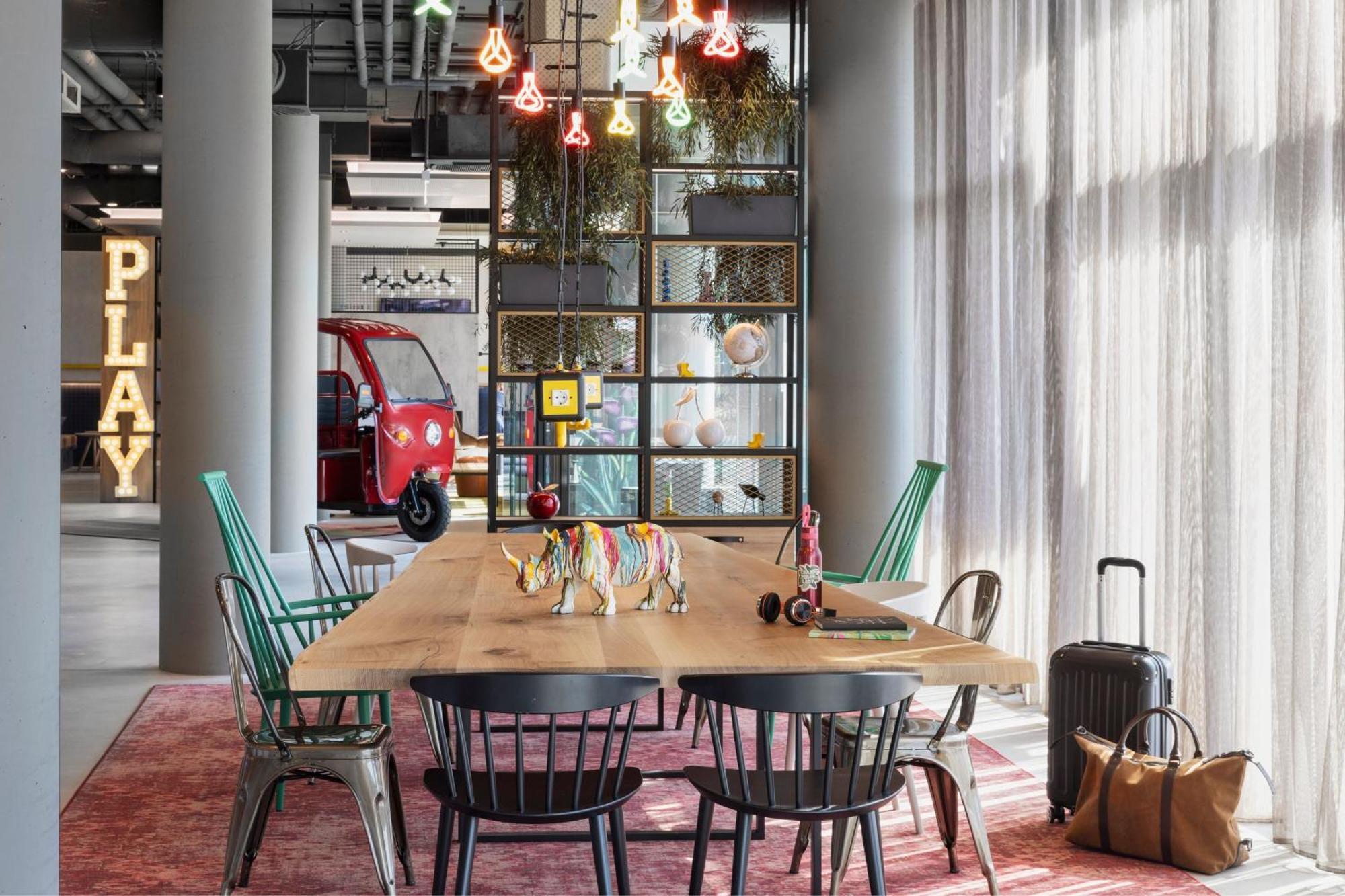 Hotel Moxy East *