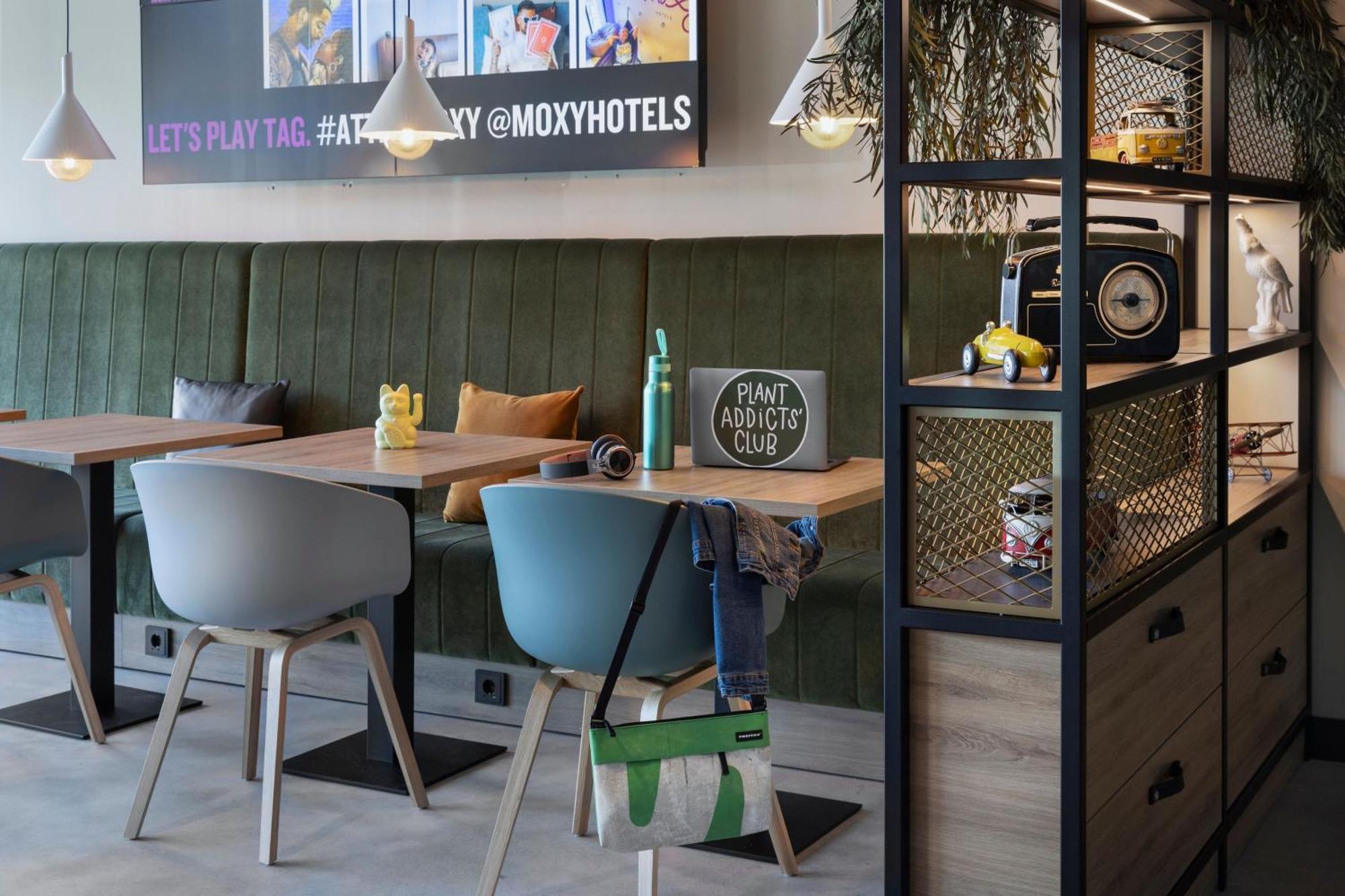 Hotel Moxy East *