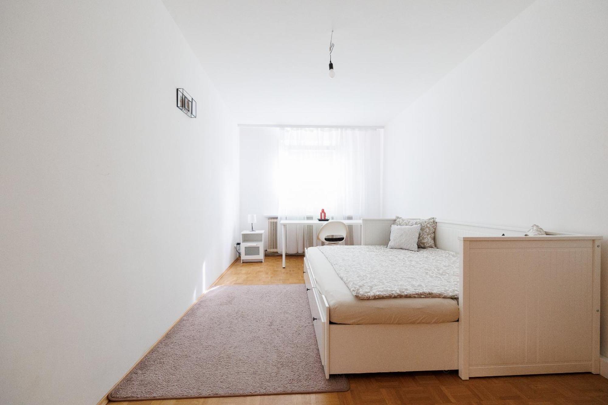 Cozy, Spacious And Charming 4 Bedrooms Apartament