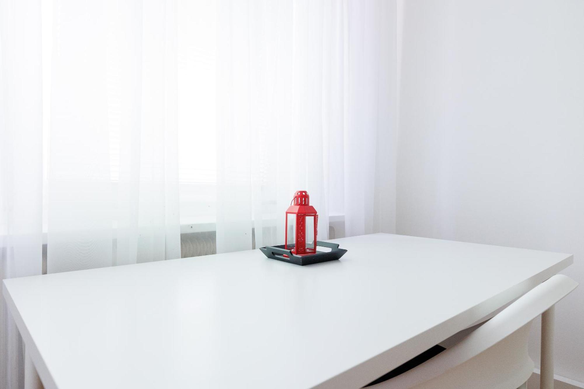 Cozy, Spacious And Charming 4 Bedrooms Apartament *