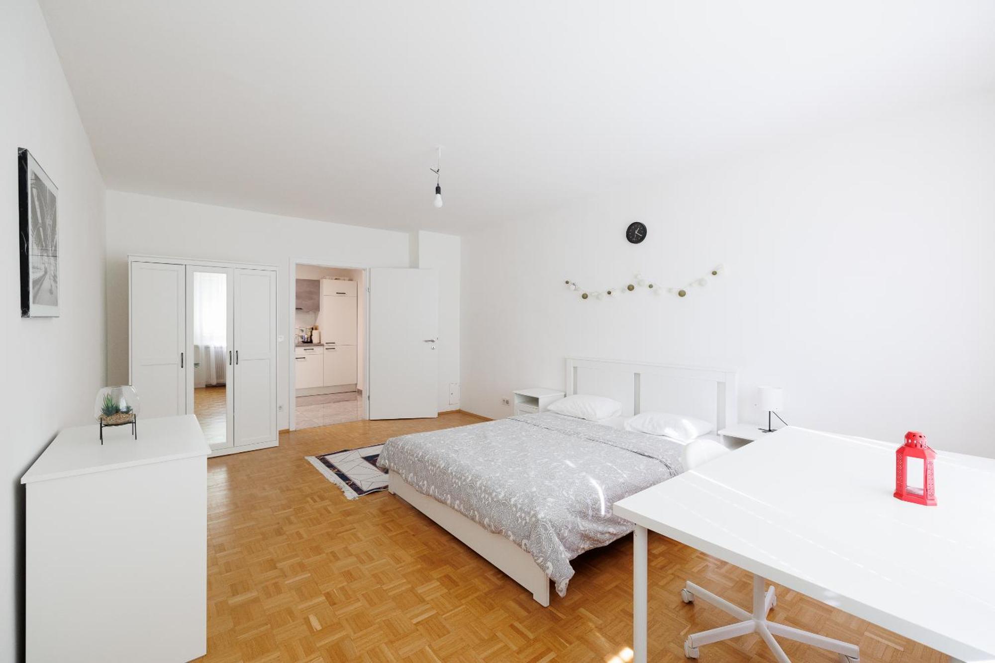 Cozy, Spacious And Charming 4 Bedrooms Apartament