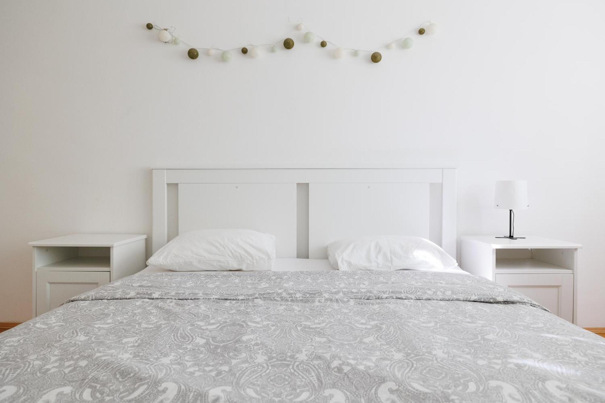 Cozy, Spacious And Charming 4 Bedrooms Apartament Apartment