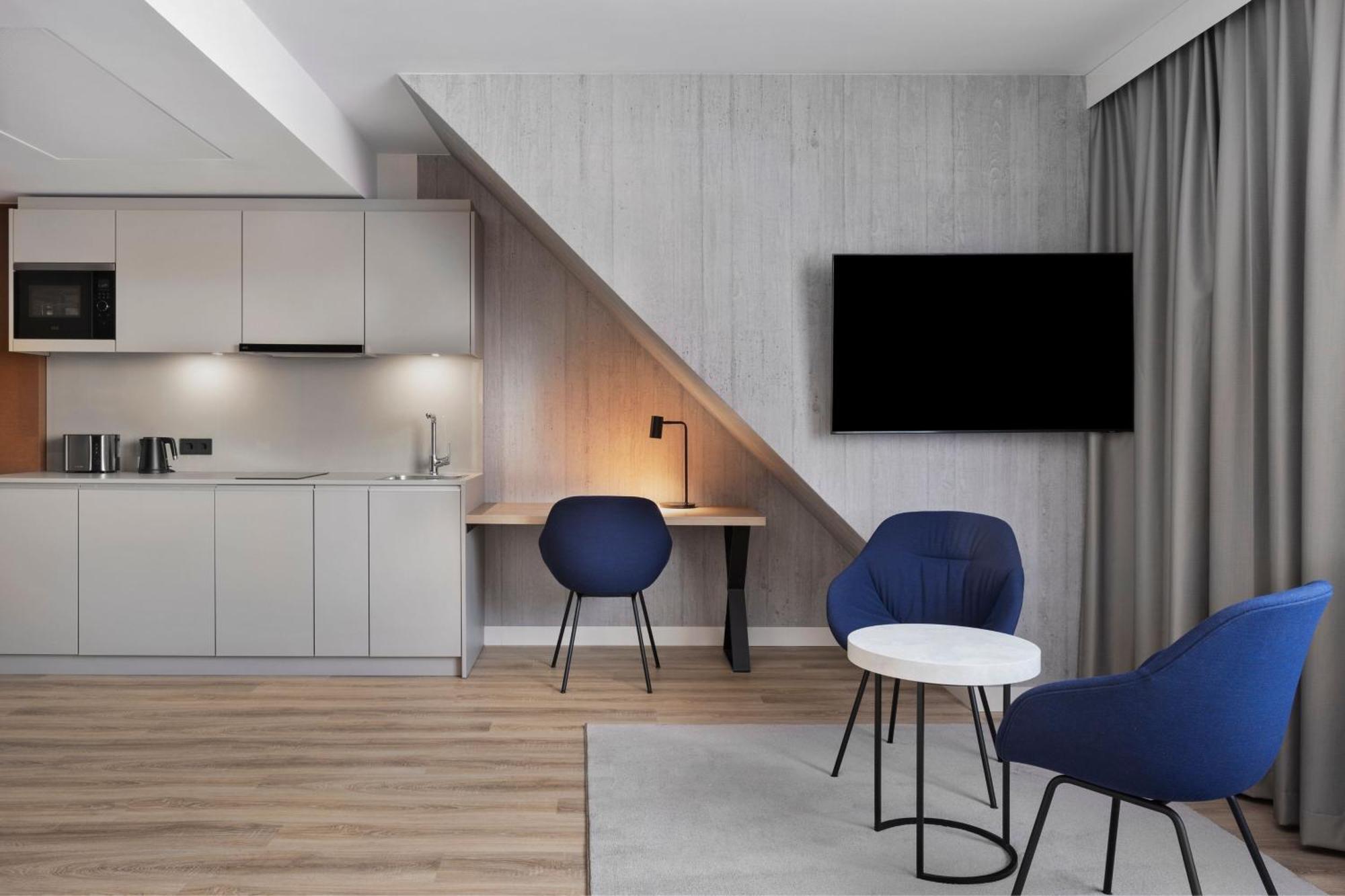 By Marriott East 4* Viena