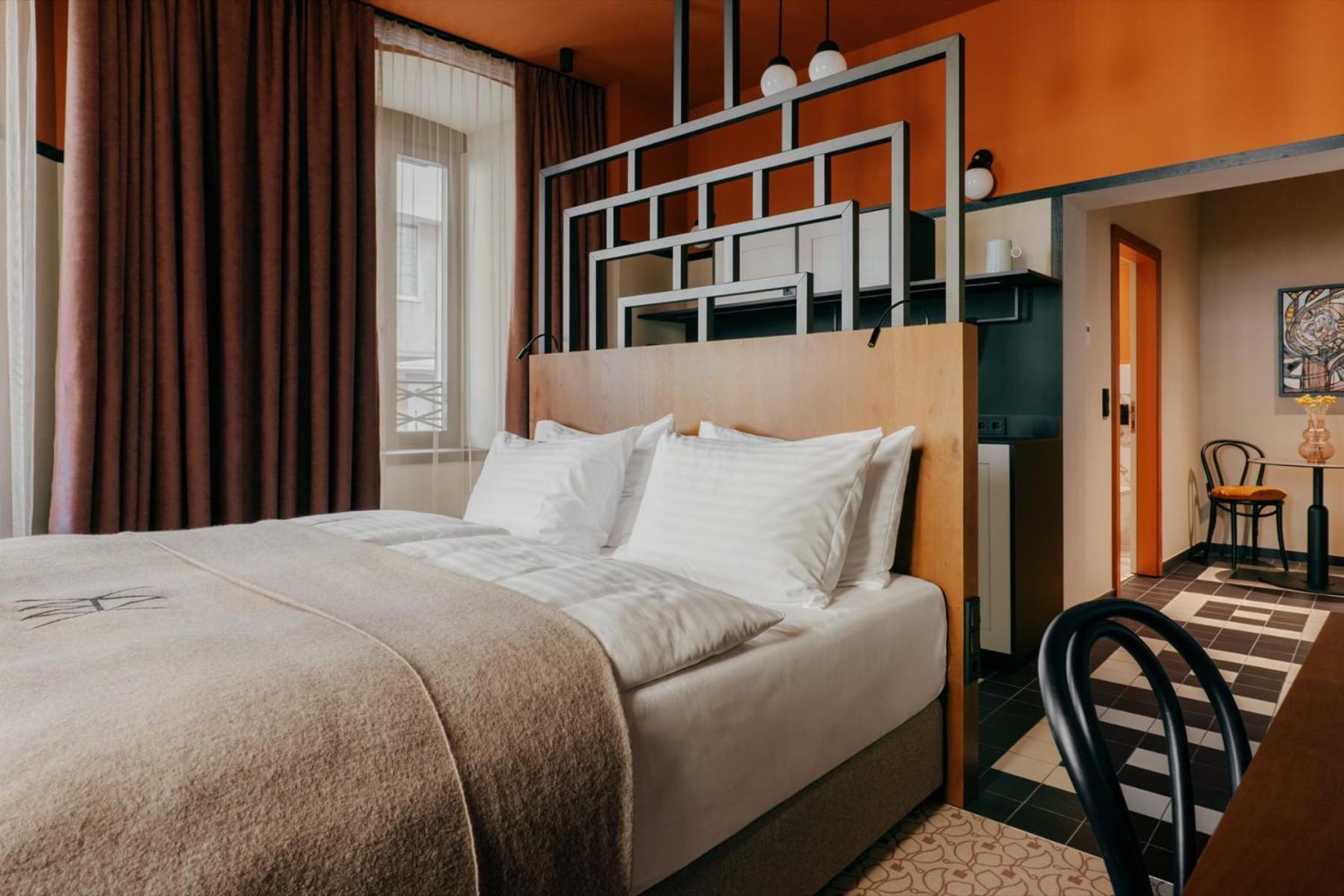 Weltwien Luxury Art & Free Parking 4*