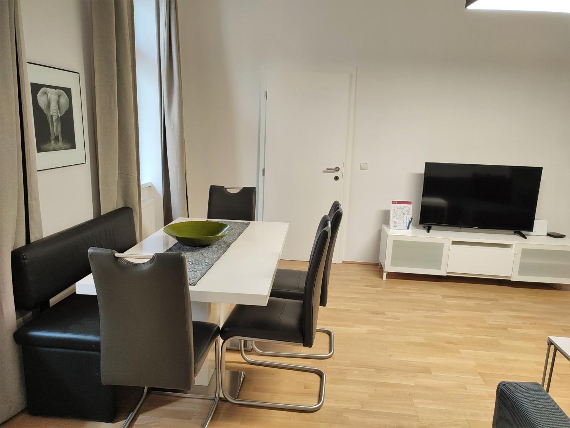 Near Yppenplatz & Brunnenmarkt Apartamento *