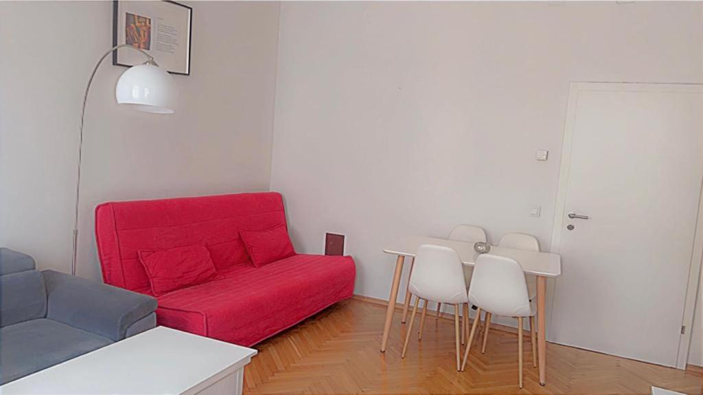 Apartment City Apartment *