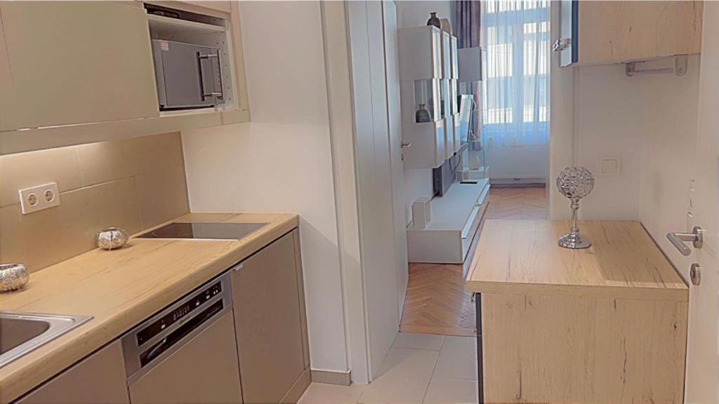 City Apartment Apartment *