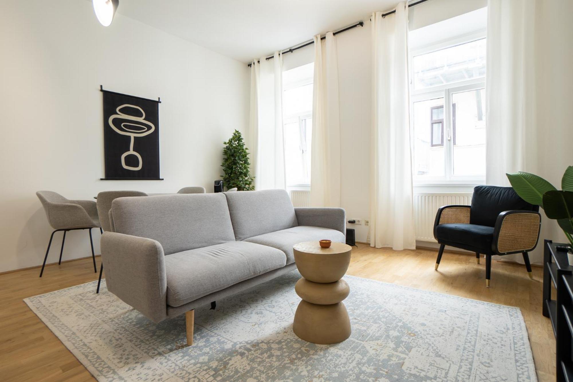 Modern In A Location Of Apartment Vienna