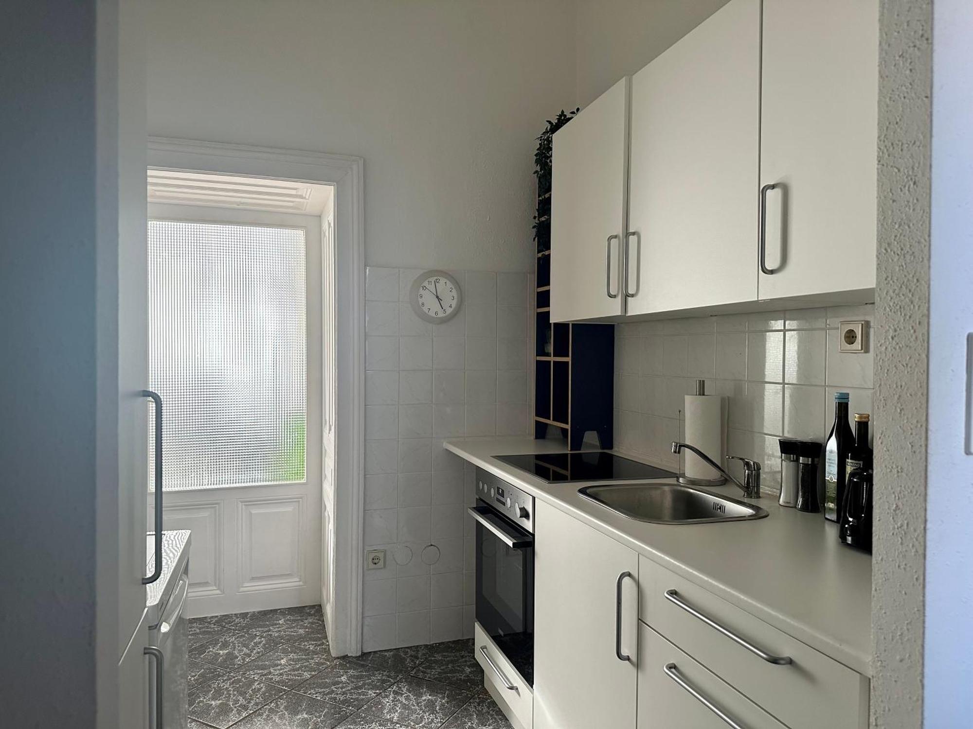 Apartamento Spacious Apartment, 3 Min To U1 Reumannplatz *
