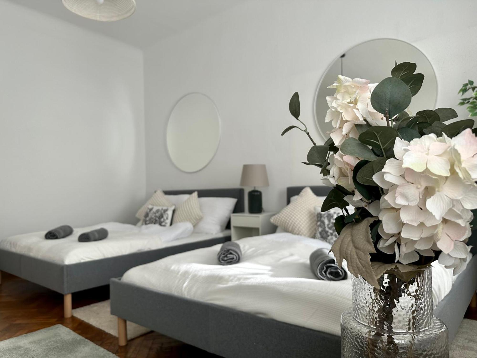 Apartamento Spacious Apartment, 3 Min To U1 Reumannplatz