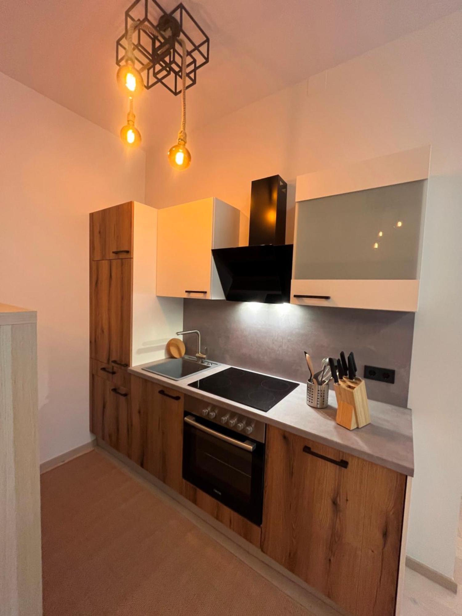 Street Living - Apartment