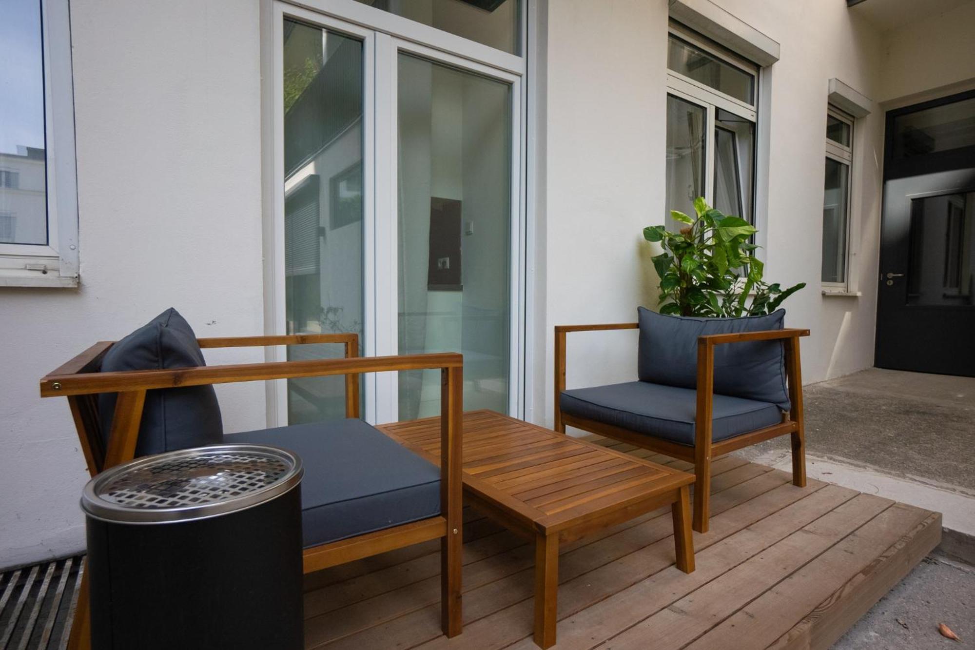 Apartment Bright Stylish With A Balcony In A Location *