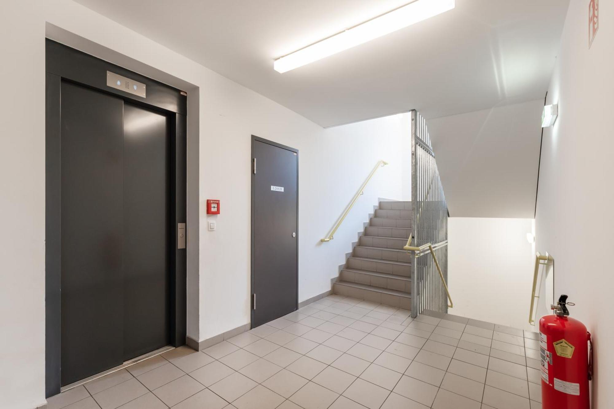 Sweet - 20 Minuten Ins Zentrum Und Garage Viena