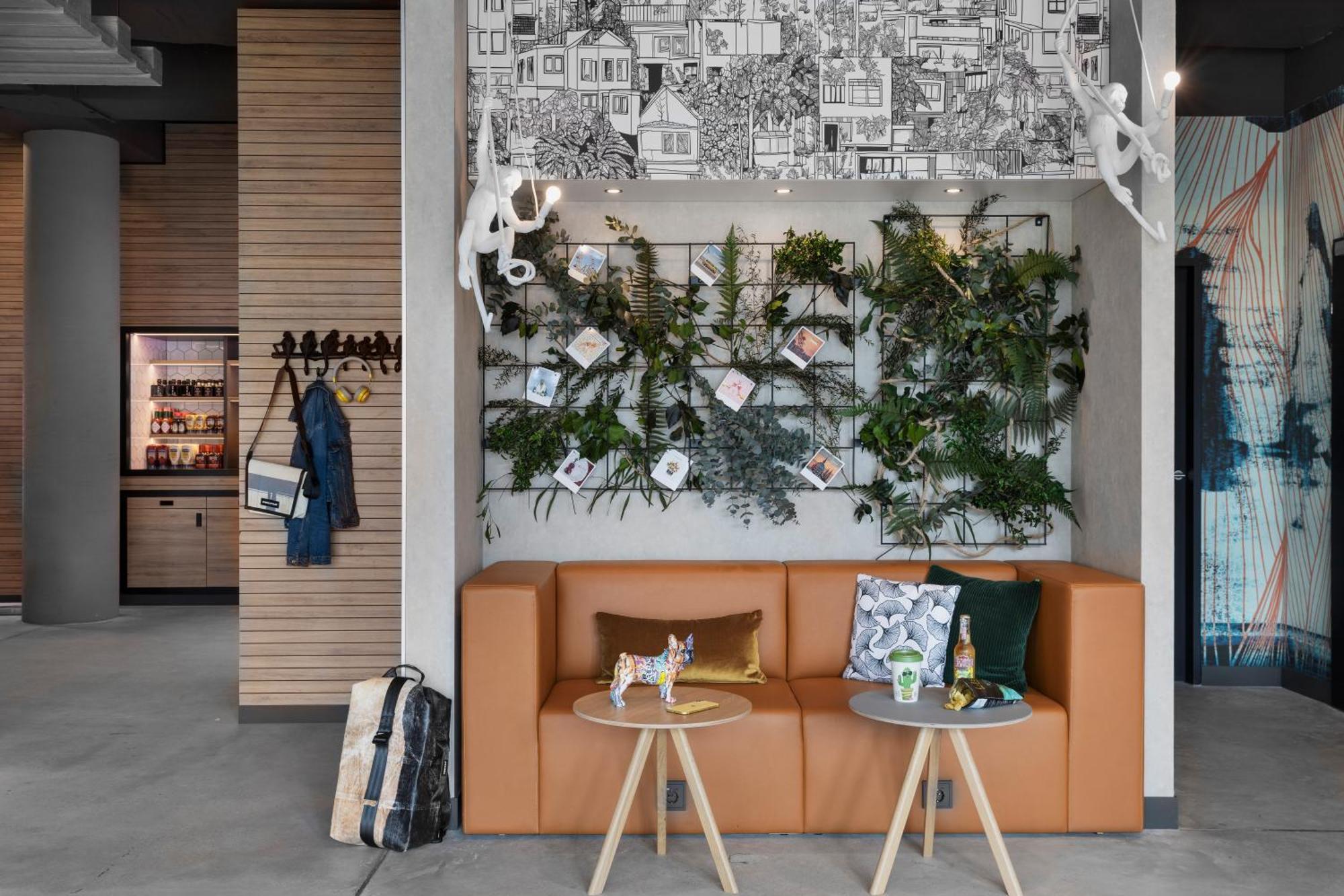 Hotel Moxy East *