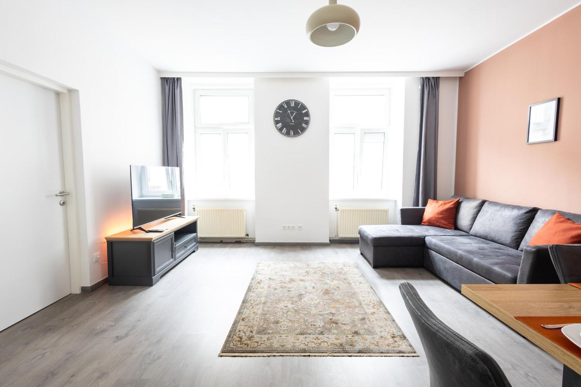 Enjoy Apartments, Quiet Street, With Two Bedrooms Sleeps 6 Ac Vienna